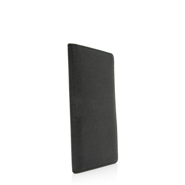 Louis Vuitton Taiga Leather Checkbook Cover (SHF-23850) – LuxeDH