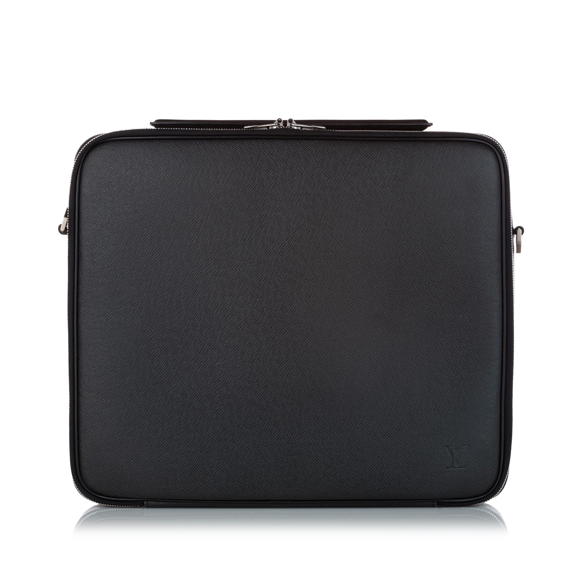 Louis Vuitton Taiga Porte Ordinateur Odessa (SHG-27047)