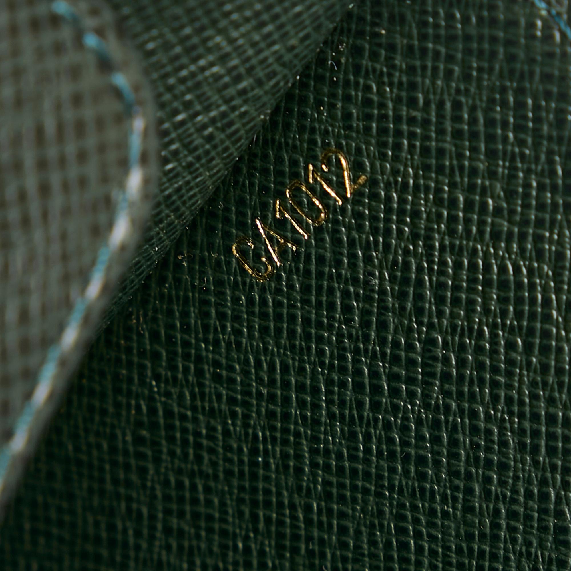 Louis Vuitton Taiga Selenge (SHG-XwKa9Q)