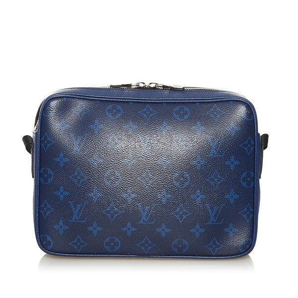 Louis Vuitton Taigarama Outdoor Messenger Shoulder Bag Blue men