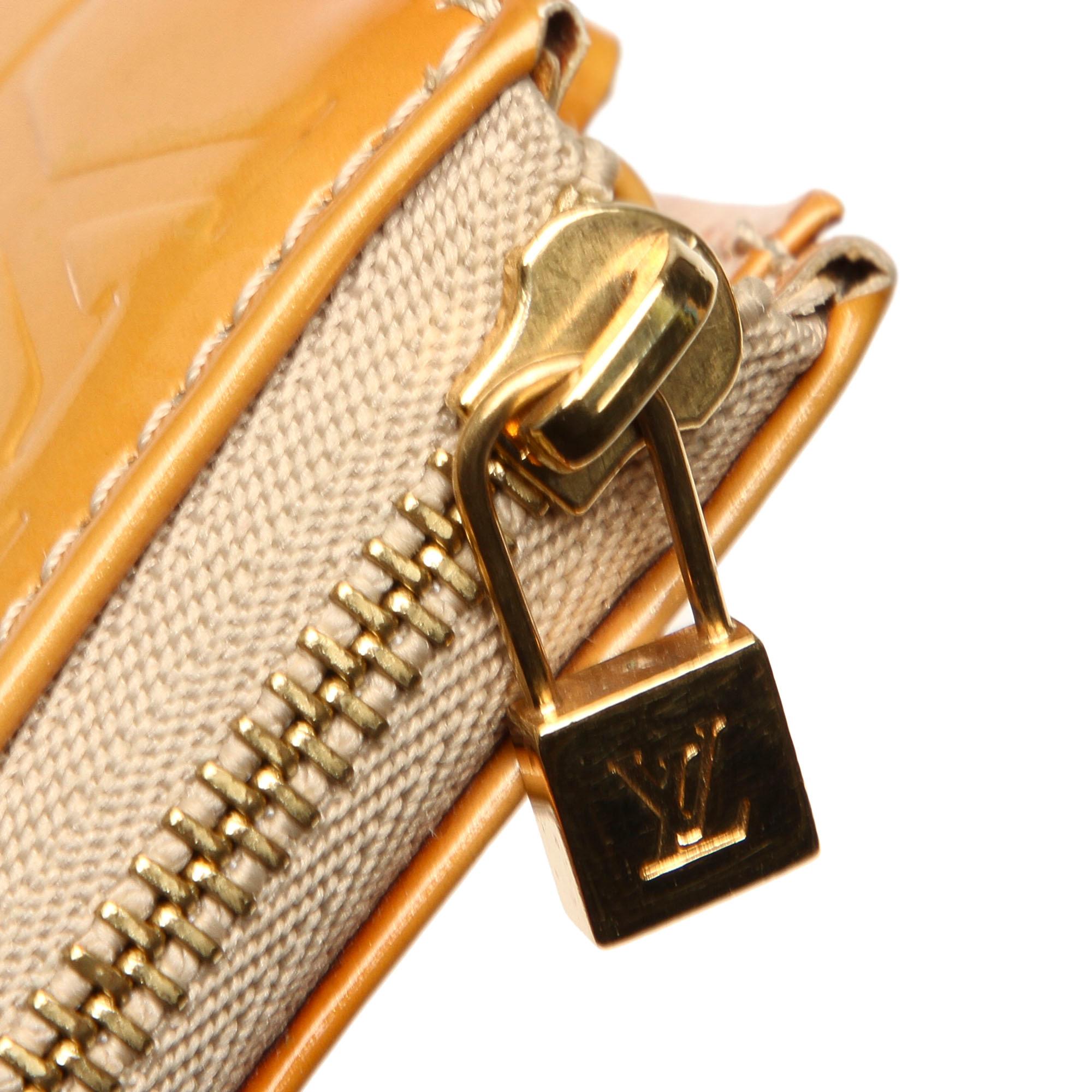 Louis Vuitton Vernis Lexington Pochette (SHG-11649)