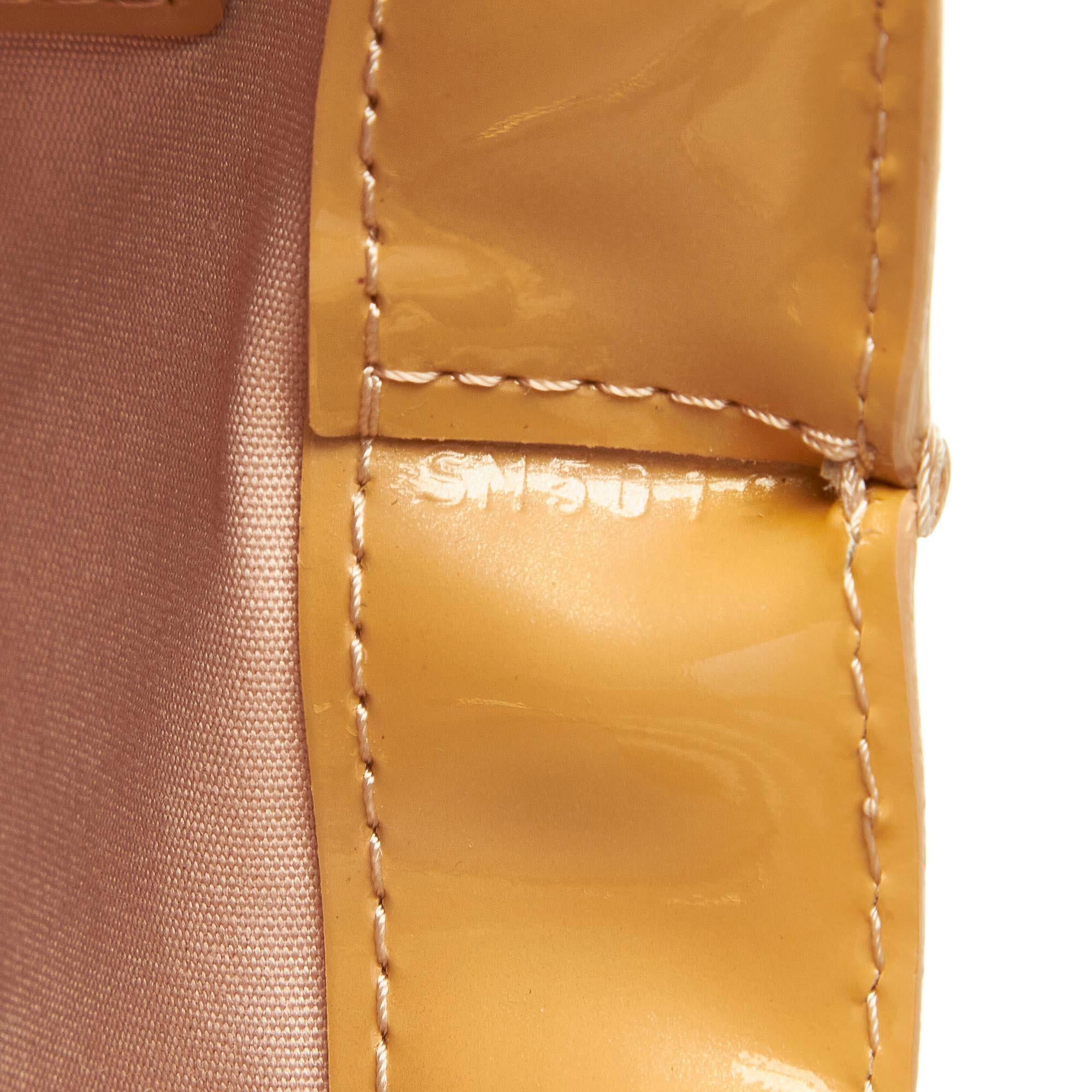 Louis Vuitton Vernis Wilshire PM (SHG-19663)