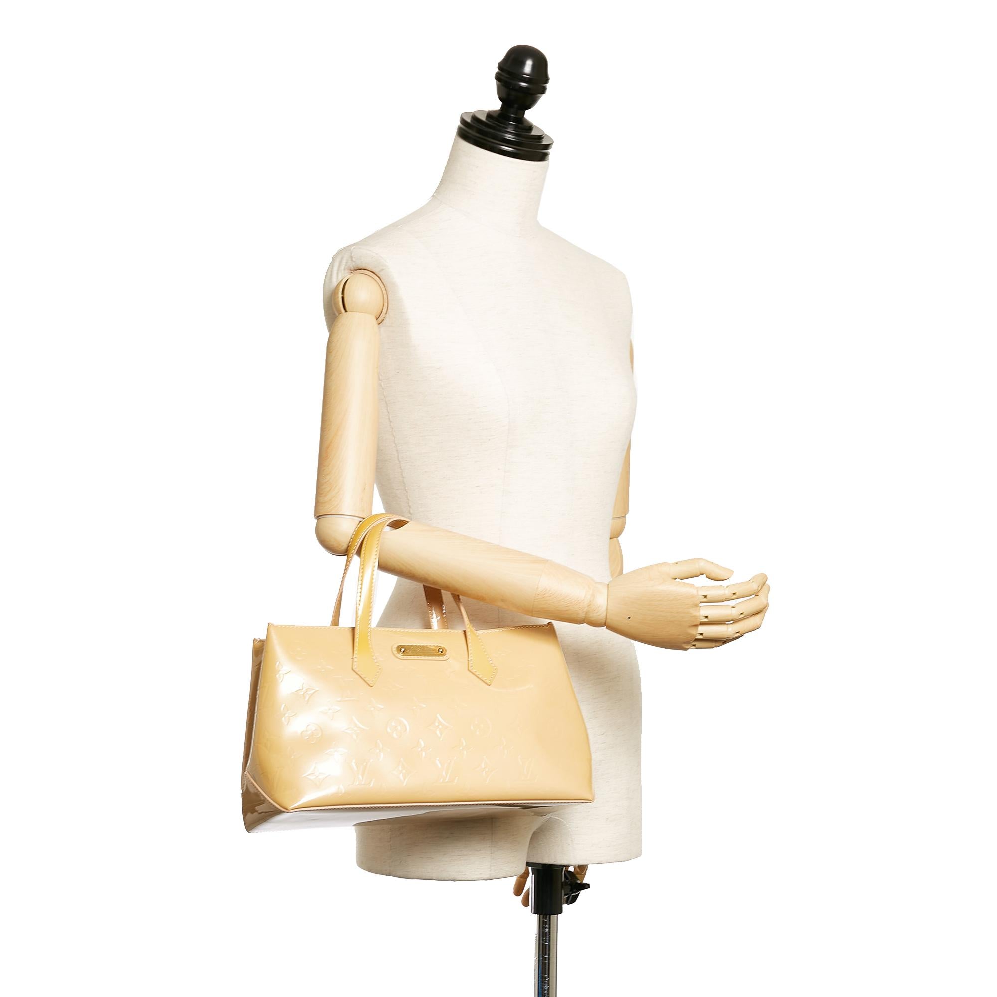 Louis Vuitton Vernis Wilshire PM (SHG-27789)