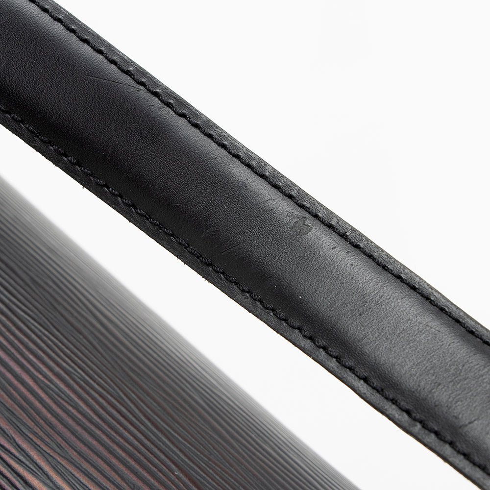 Louis Vuitton Vintage Epi Leather Nocturne PM Shoulder Bag (SHF-18820)