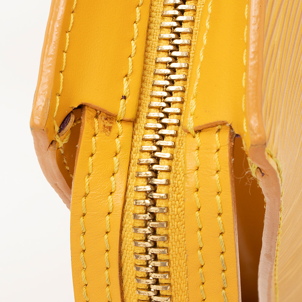 Louis Vuitton Vintage Epi Leather St. Jacques PM Shoulder Bag (SHF-21675)