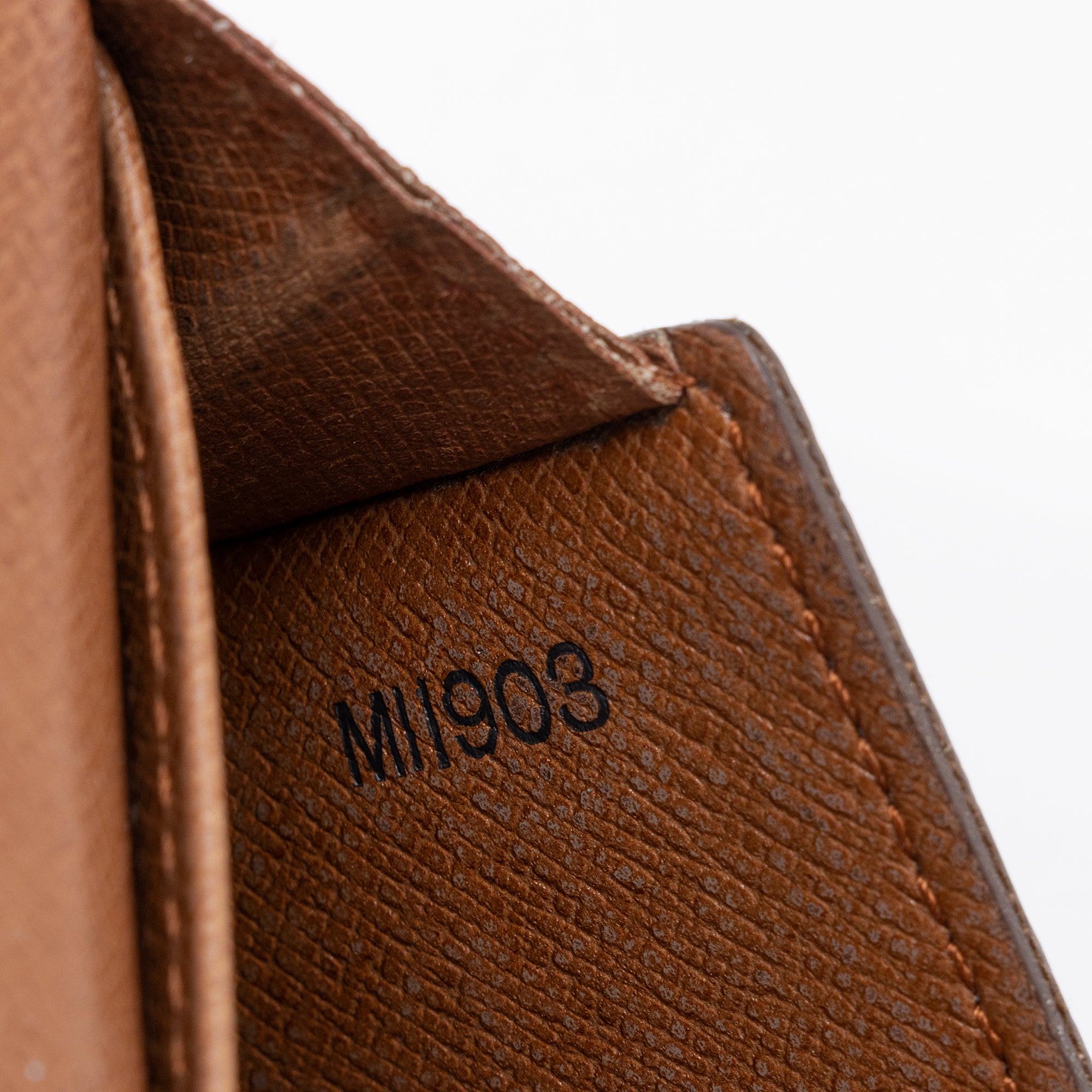 Louis Vuitton Vintage Monogram Canavs Porte Yen Wallet - FINAL SALE (SHF-23585)