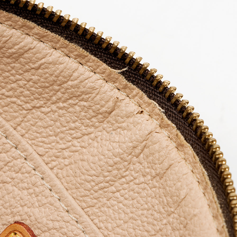 Louis Vuitton Vintage Monogram Canvas Cosmetic Pouch (SHF-18080)