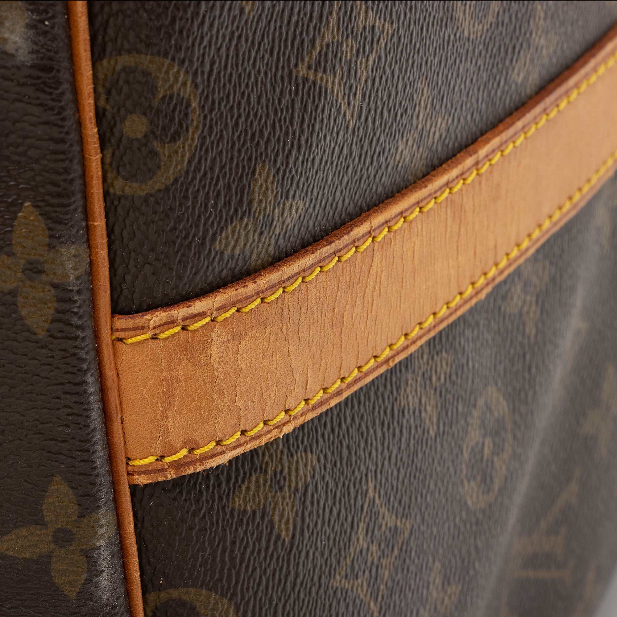 Louis Vuitton Vintage Monogram Canvas Keepall Bandouliere 60 Duffle Bag (SHF-3l2nxP)