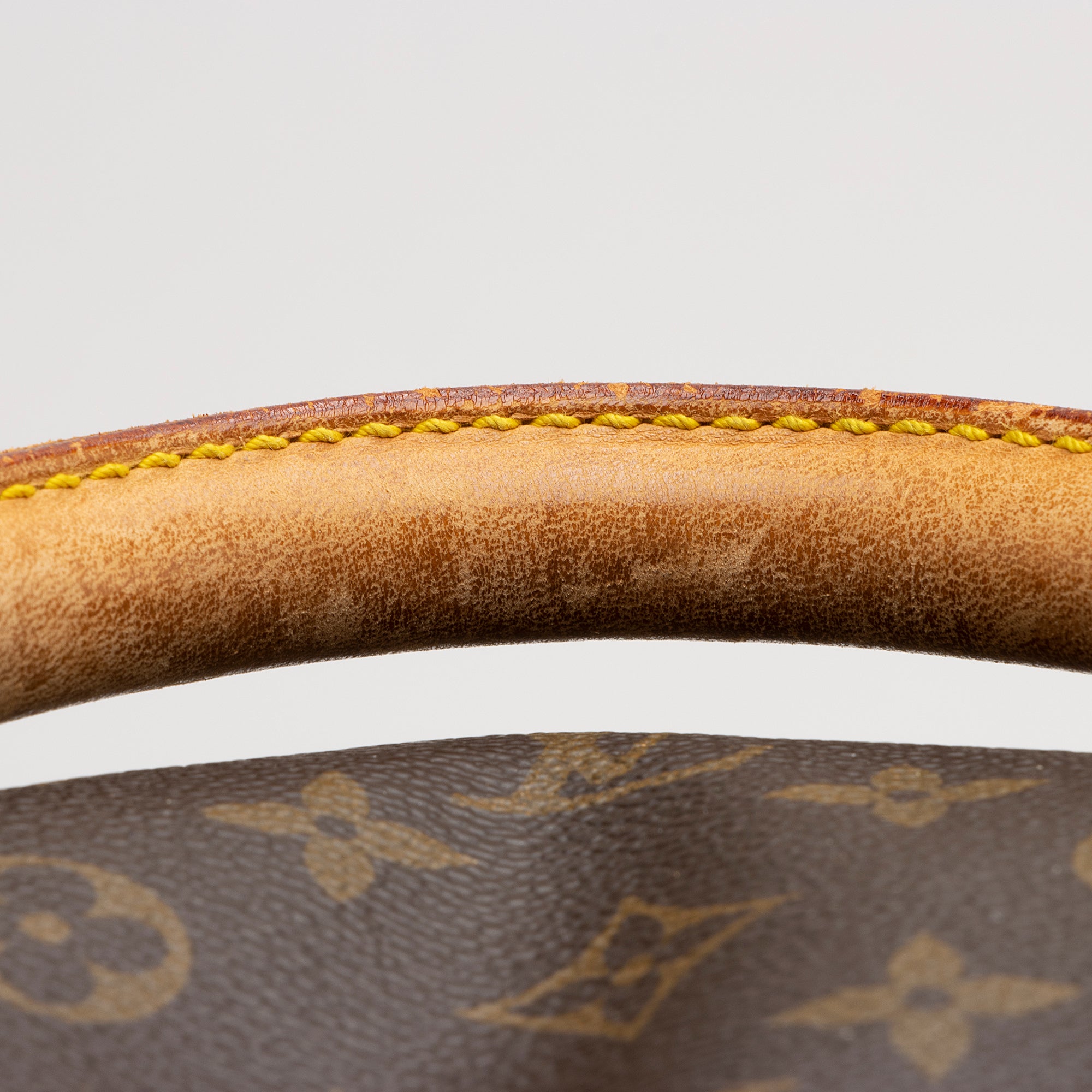 Louis Vuitton Vintage Monogram Canvas Keepall Bandouliere 60 Duffle Bag (SHF-3l2nxP)