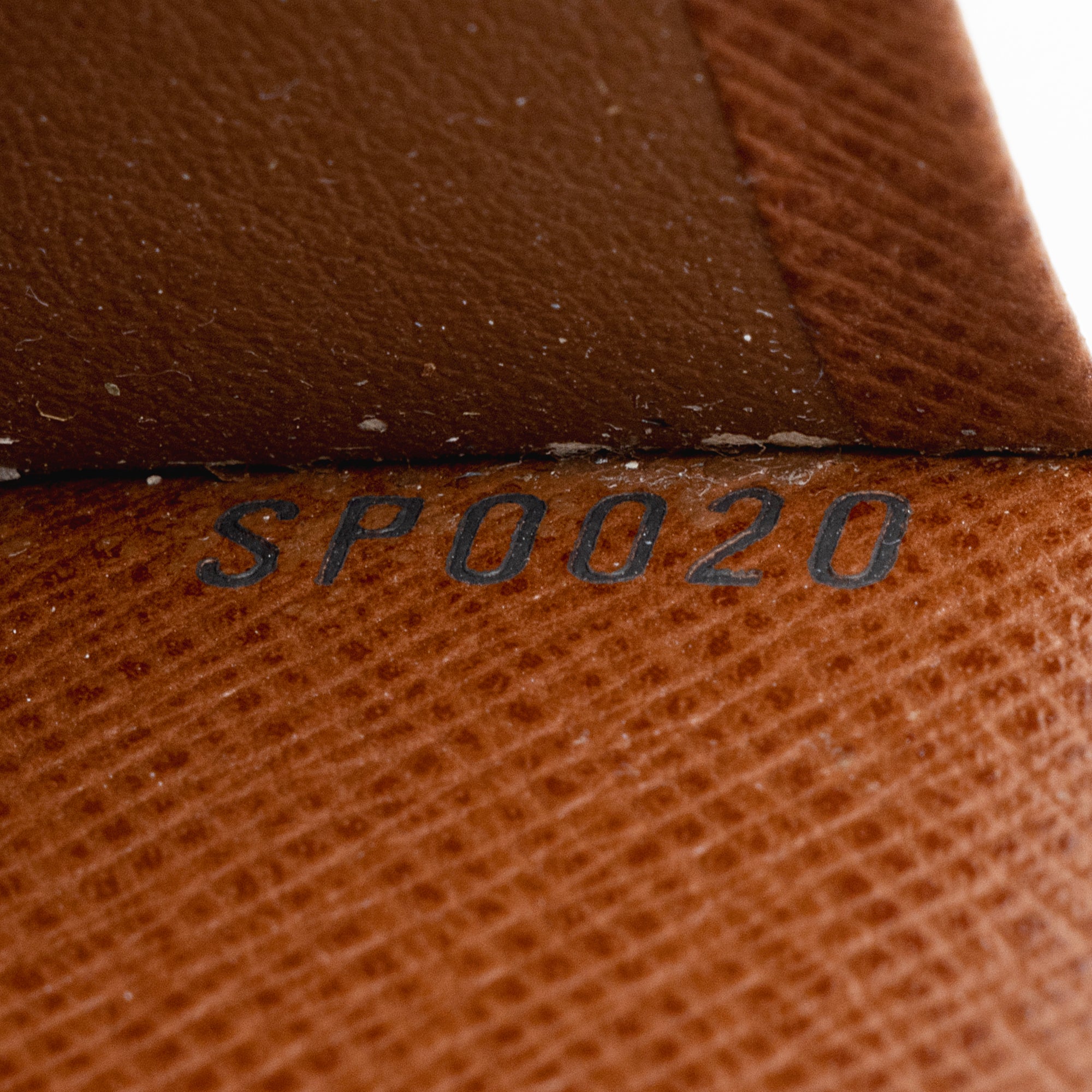 Louis Vuitton Vintage Monogram Canvas Medium Ring Agenda Cover (SHF-22929)