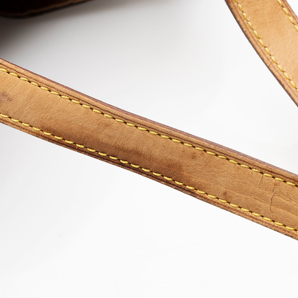 Louis Vuitton Vintage Monogram Canvas Montsouris MM Backpack (SHF-19011)