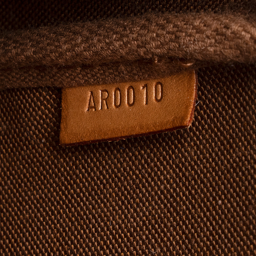 Louis Vuitton Vintage Monogram Canvas Pochette Accessoires (SHF-19025)