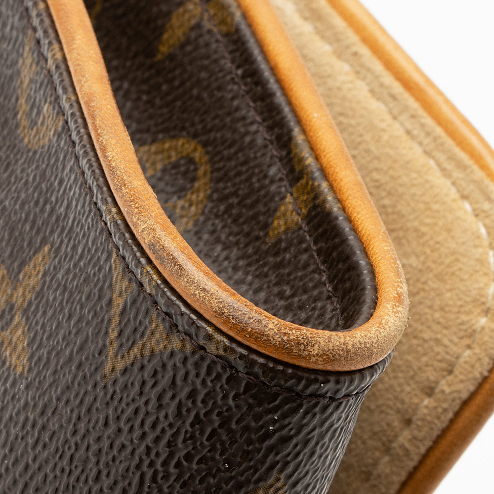 Louis Vuitton Vintage Monogram Canvas Pochette Twin GM Shoulder Bag (SHF-20795)
