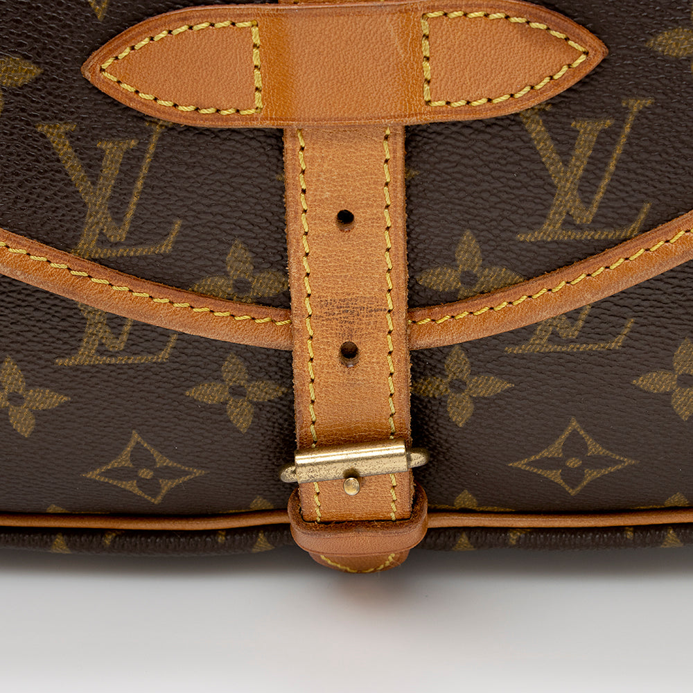 Louis Vuitton Vintage Monogram Canvas Saumur 30 Messenger Bag (SHF-20797)