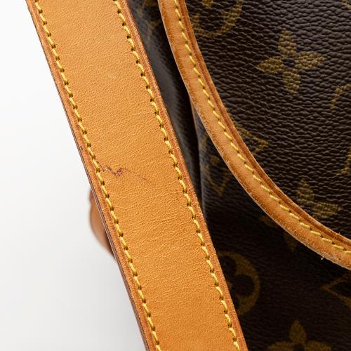 Louis Vuitton Vintage Monogram Canvas Saumur 35 Messenger Bag - FINAL SALE (SHF-23940)