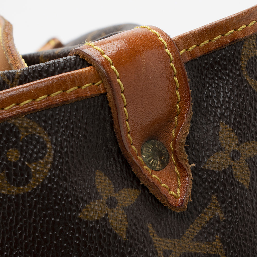 Louis Vuitton Vintage Monogram Canvas Saumur 35 Messenger Bag (SHF-18385)