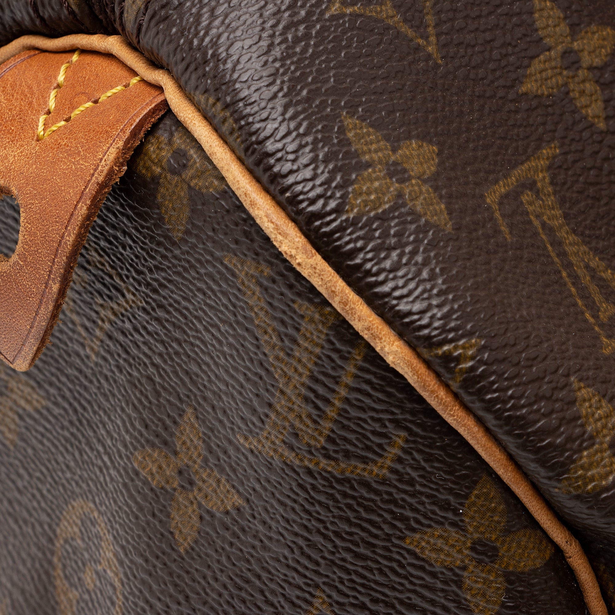 Louis Vuitton Vintage Monogram Canvas Speedy 30 Satchel (SHF-Nnx6Aj)