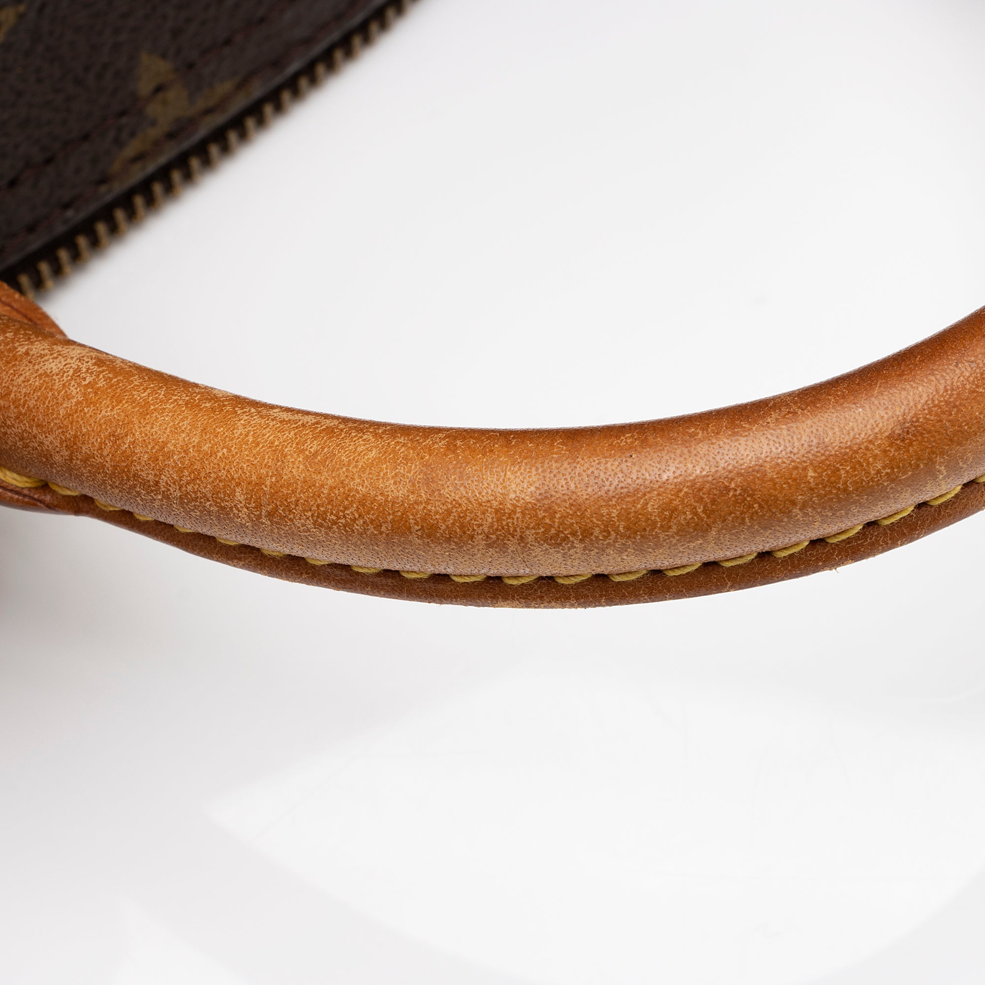 Louis Vuitton Vintage Monogram Canvas Speedy 30 Satchel (SHF-Nnx6Aj)