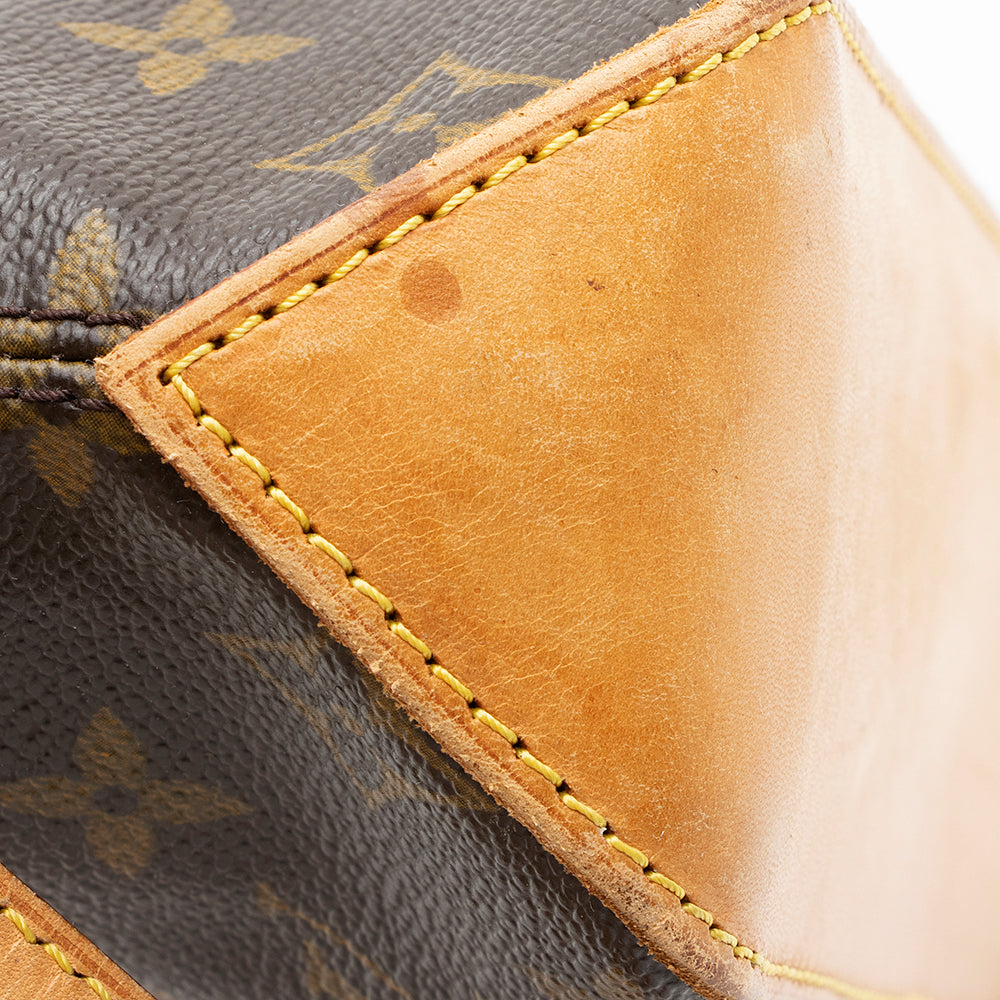 Louis Vuitton Vintage Monogram Canvas Trotteur Shoulder Bag (SHF-19383)