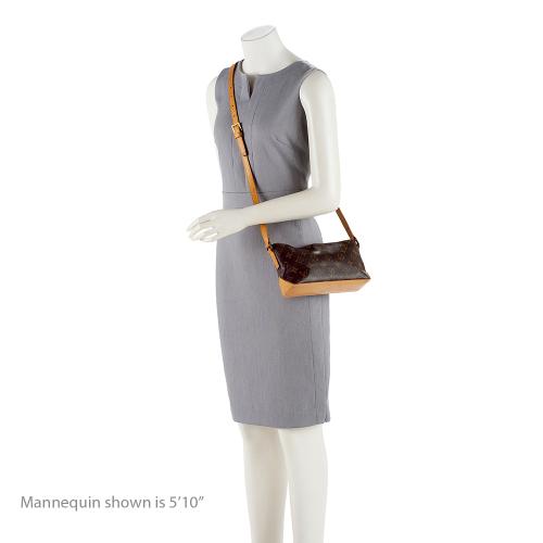 Louis Vuitton Vintage Monogram Canvas Trotteur Shoulder Bag (SHF-19383)