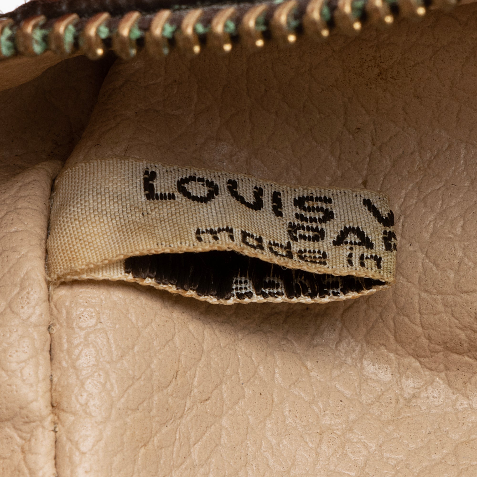 Louis Vuitton Vintage Monogram Canvas Trousse Toiletry Pouch 23 (SHF-23316)