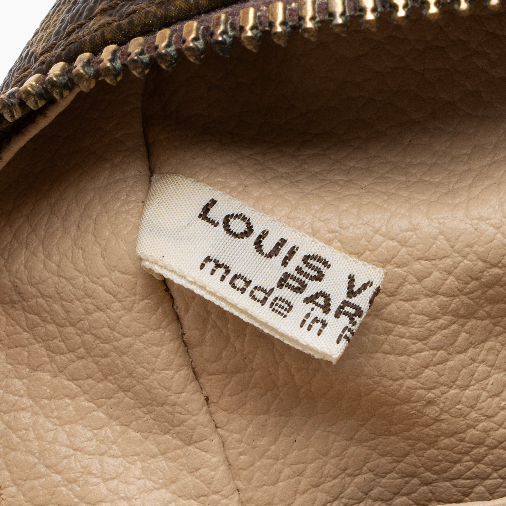 Louis Vuitton Vintage Monogram Canvas Trousse Toiletry Pouch 28 (SHF-23295)