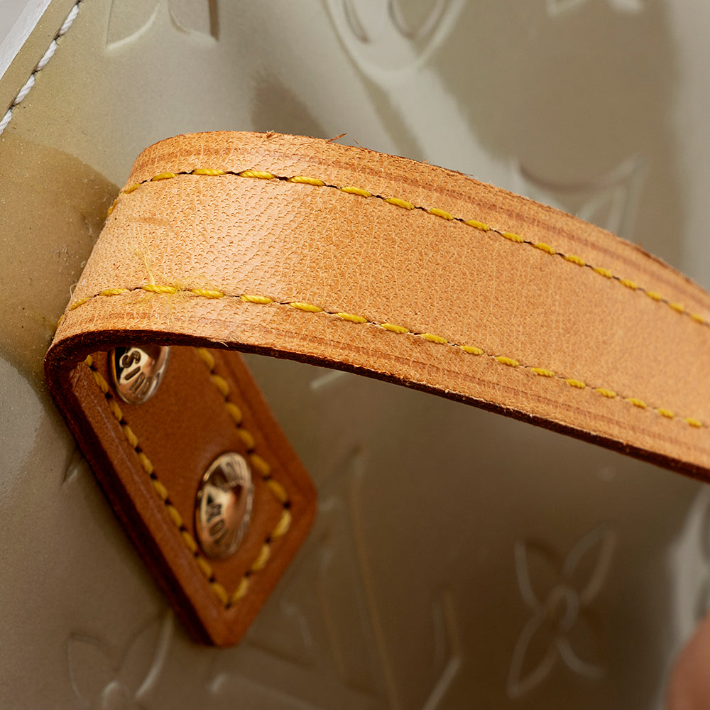 Louis Vuitton Vintage Monogram Vernis Reade PM Tote (SHF-21282)