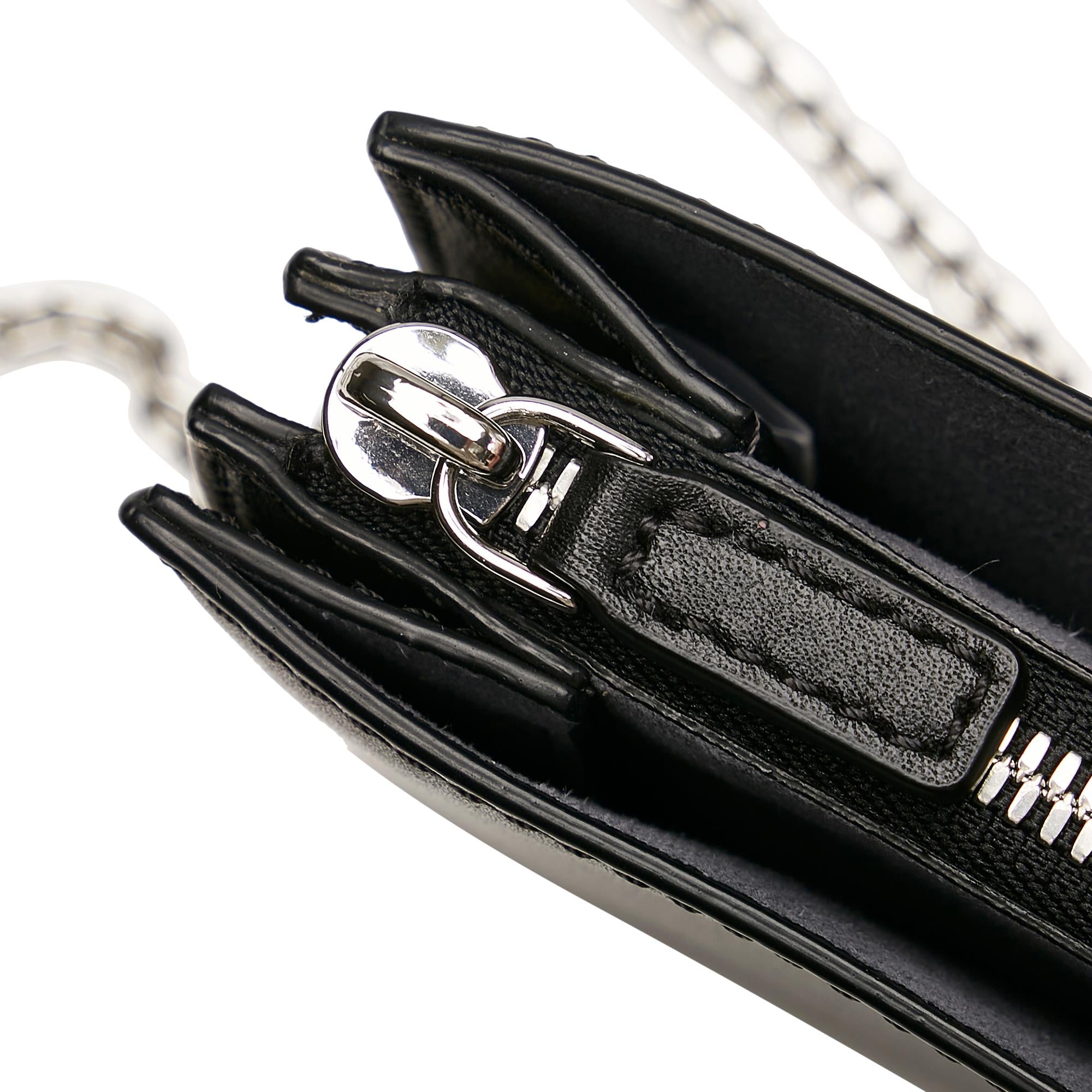 MCM Leather Crossbody Bag (SHG-28409)