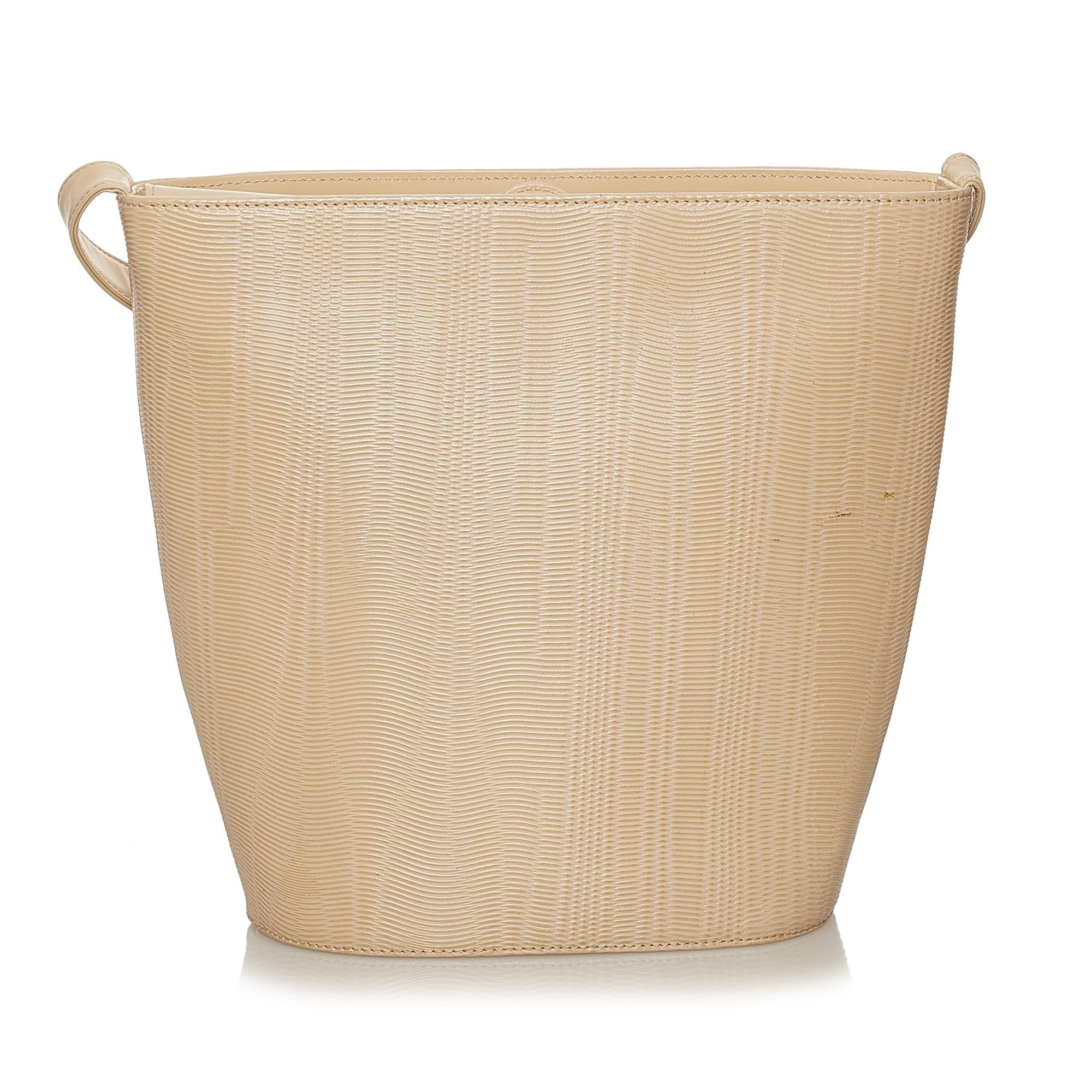 MCM Leather Crossbody Bag (SHG-28459)