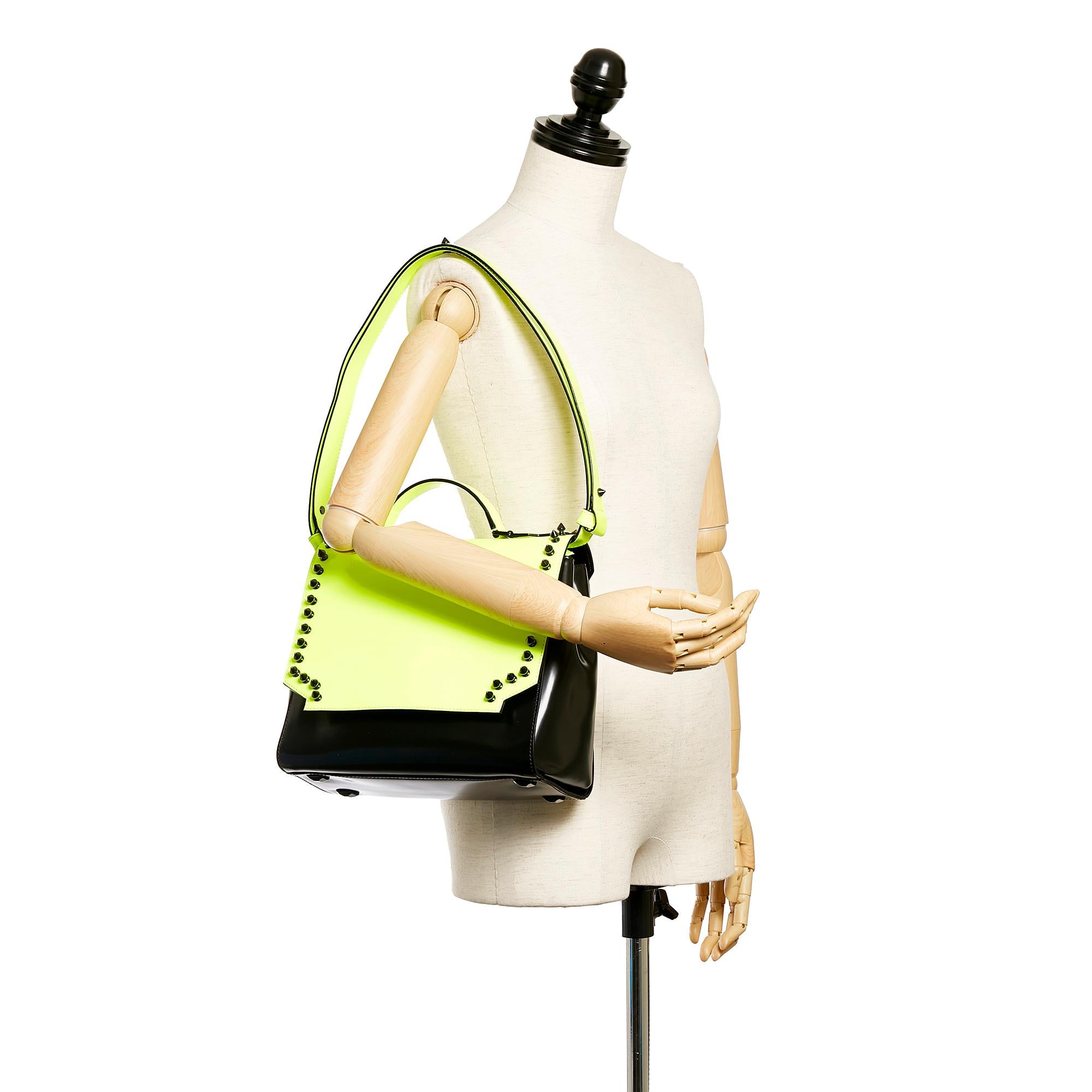 MCM Studded Leather Shoulder Bag (SHG-26921)