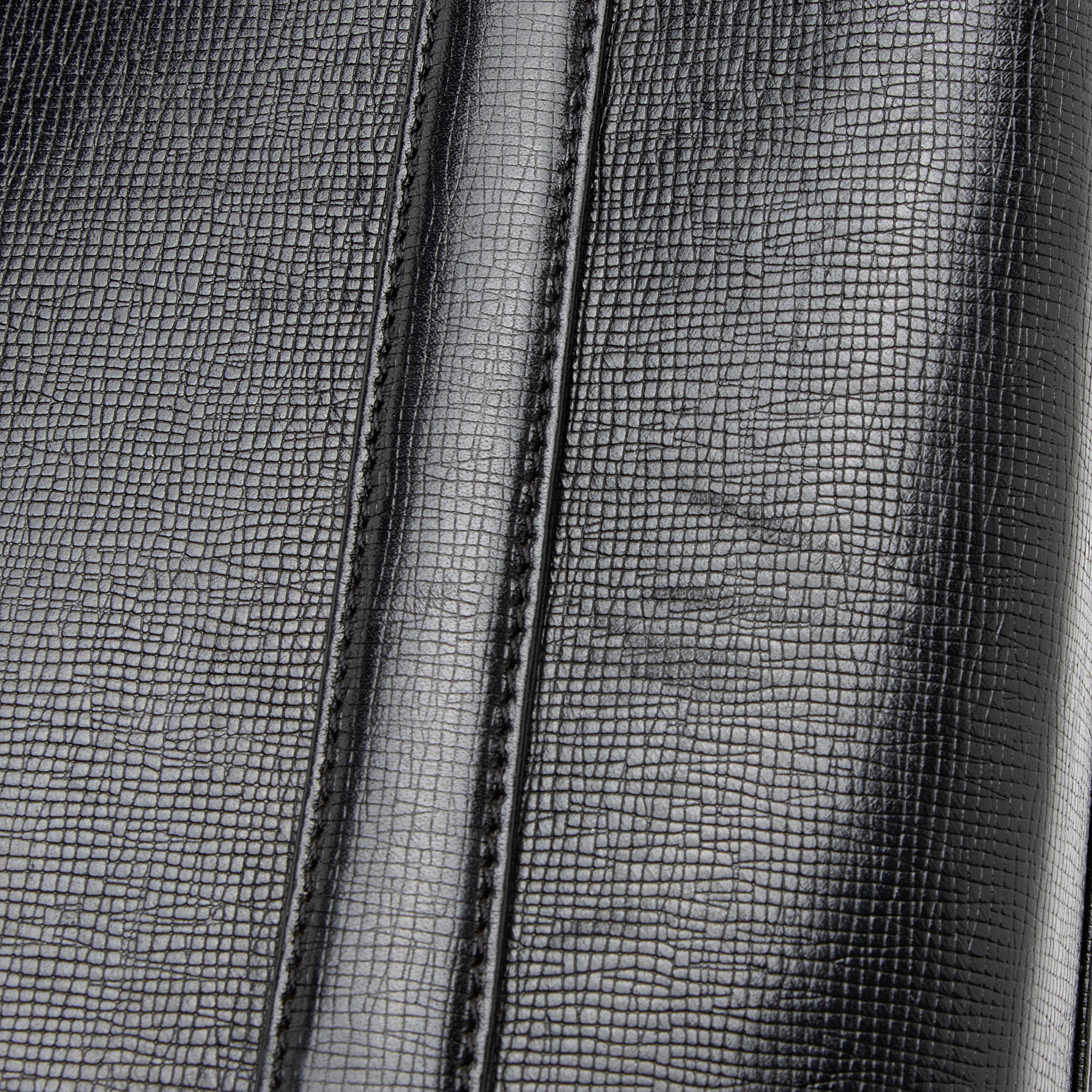 MCM Vintage Leather Studded Logo Small Tote (SHF-23083)