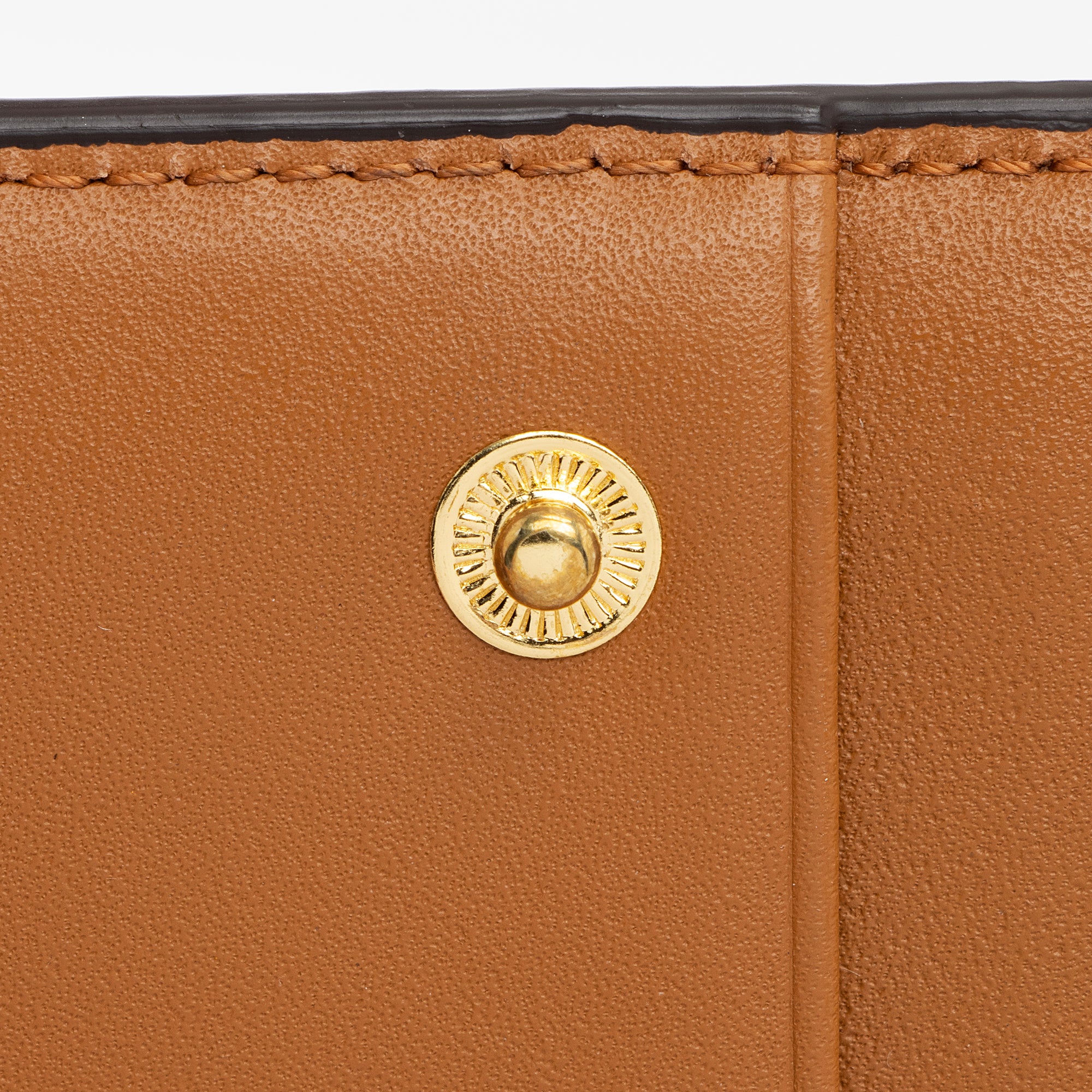 MCM Visetos Aren Large Wallet on Chain Bag (SHF-23480)