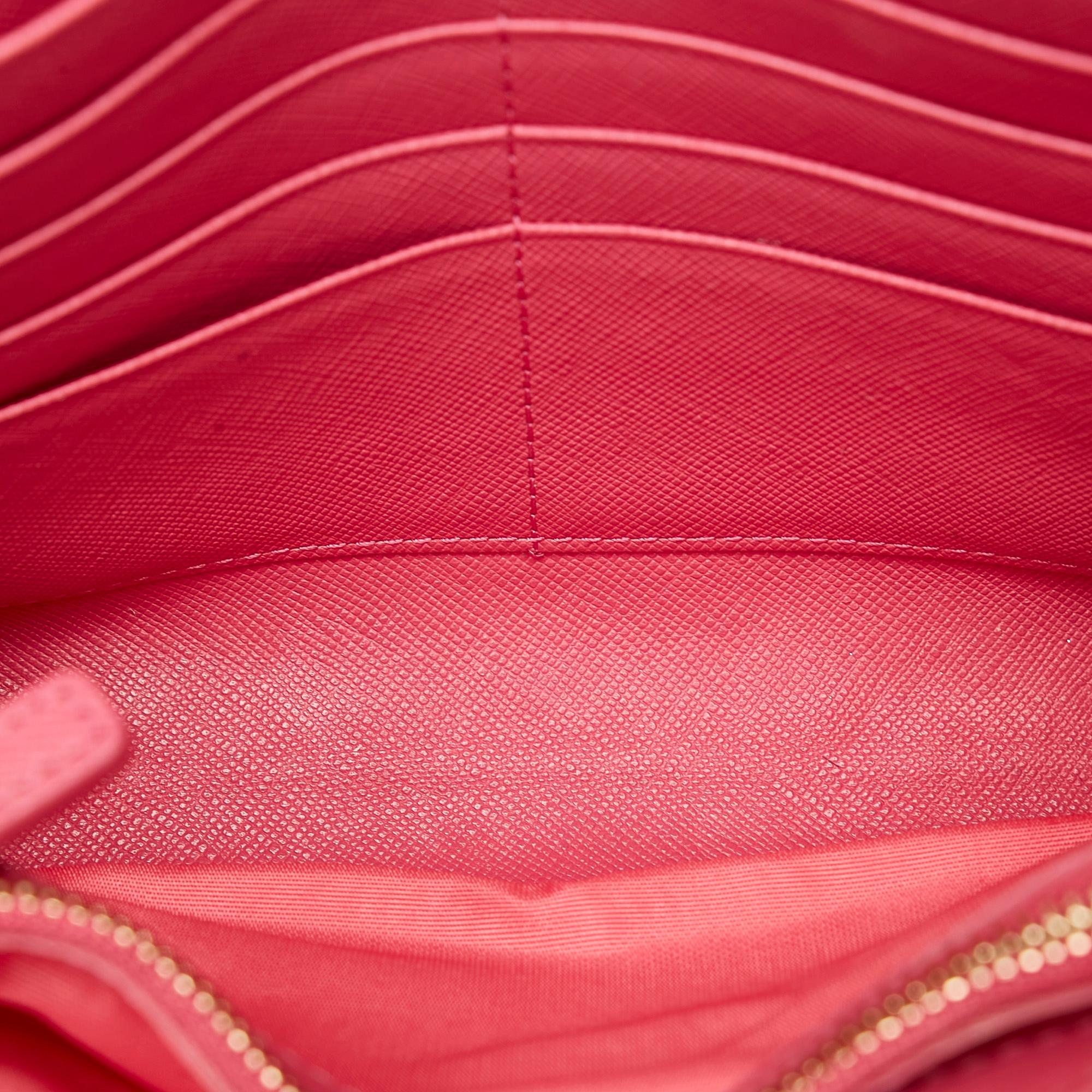 MCM Visetos Chain Leather Crossbody Bag (SHG-32244)