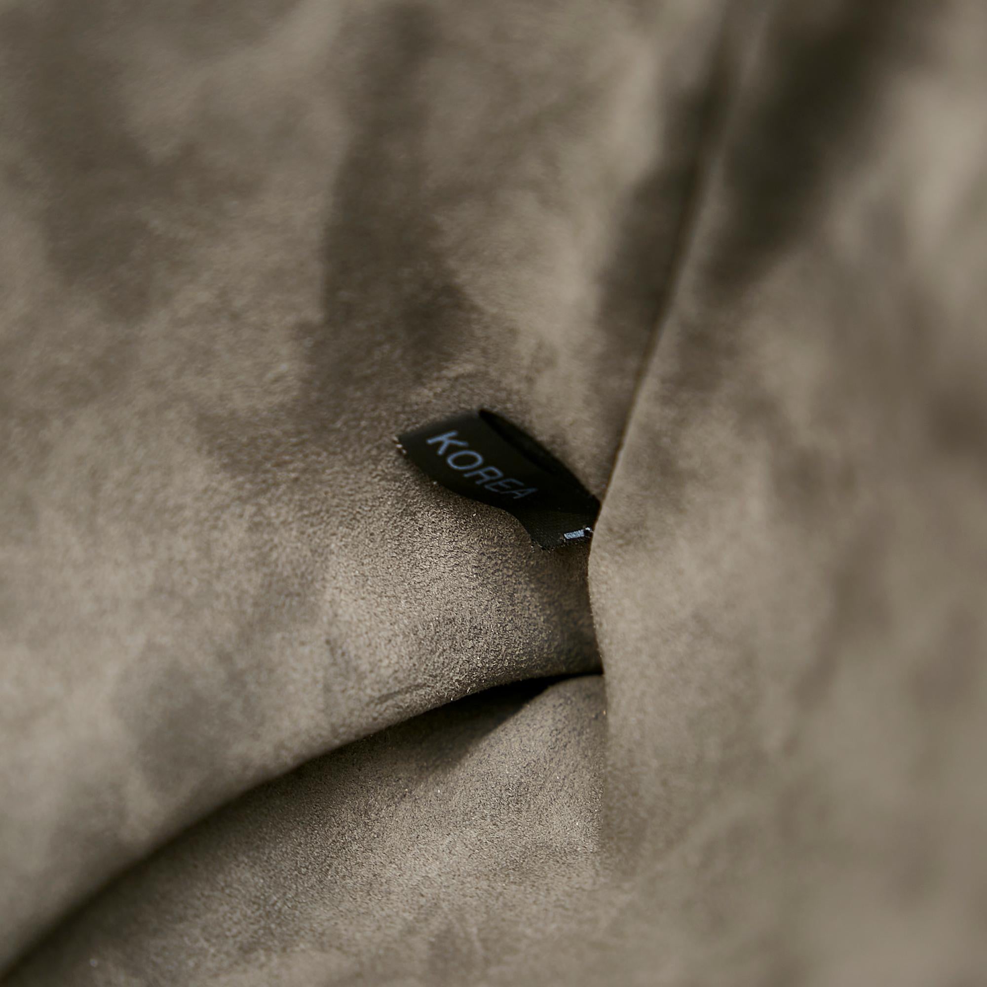 MCM Visetos Leather Clutch (SHG-25243)