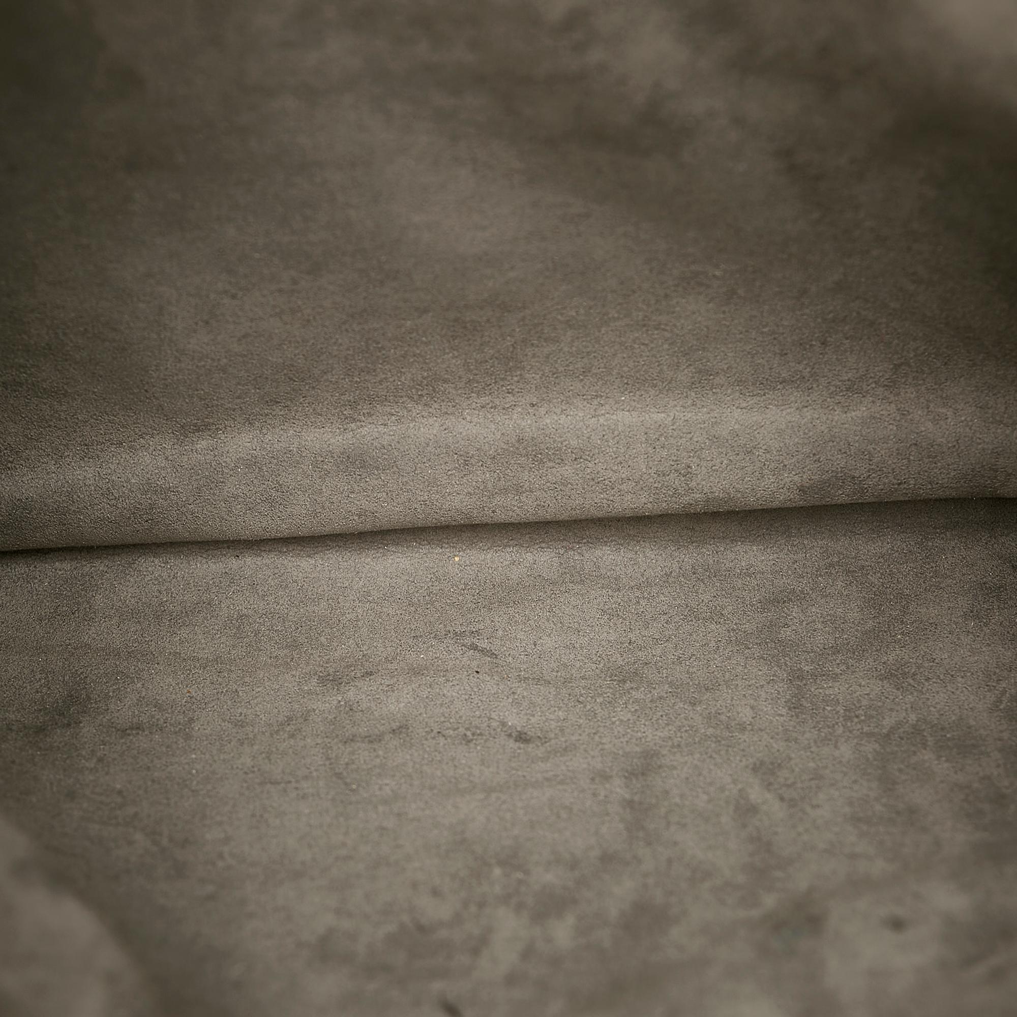 MCM Visetos Leather Clutch (SHG-25243)