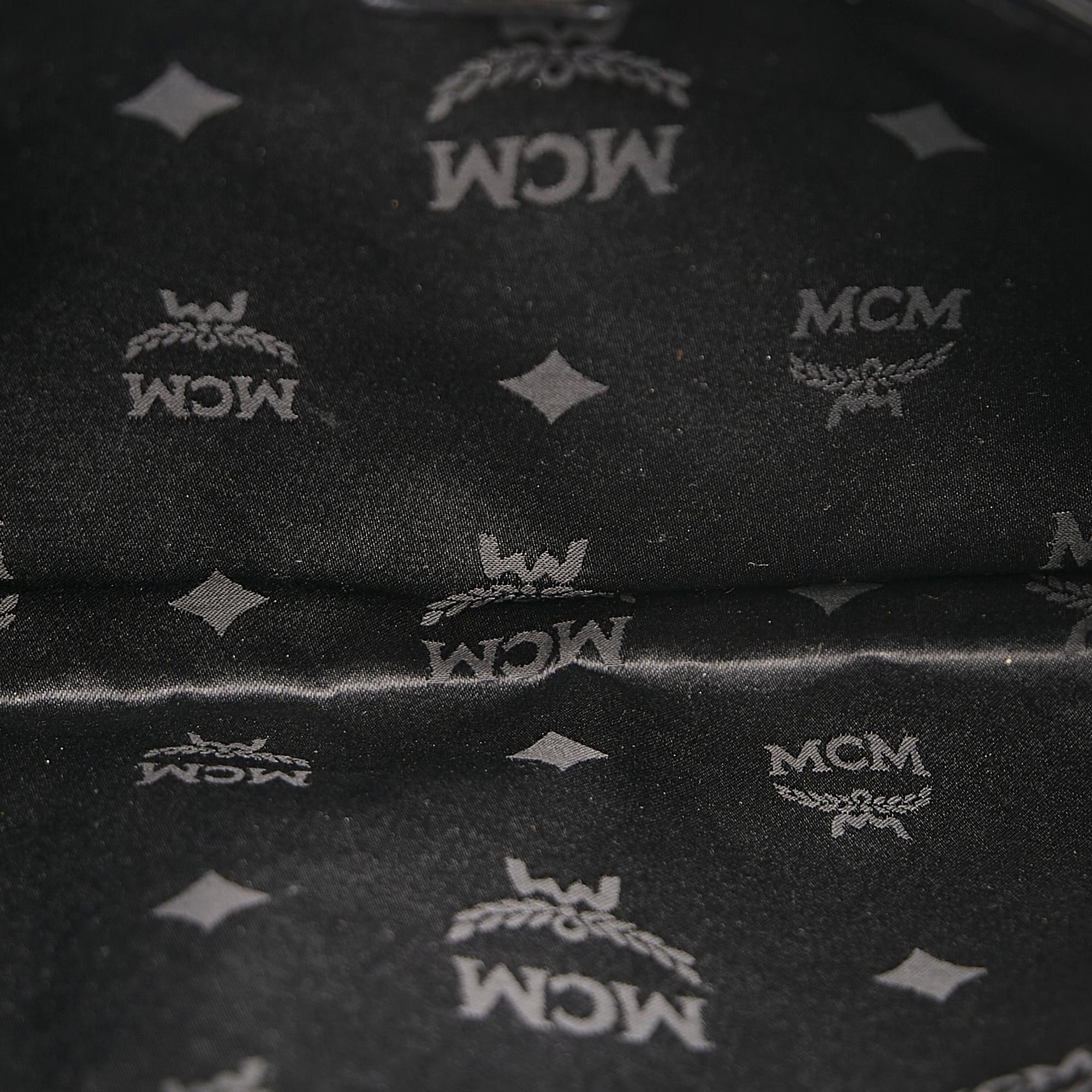 MCM Visetos Leather Clutch (SHG-27508)