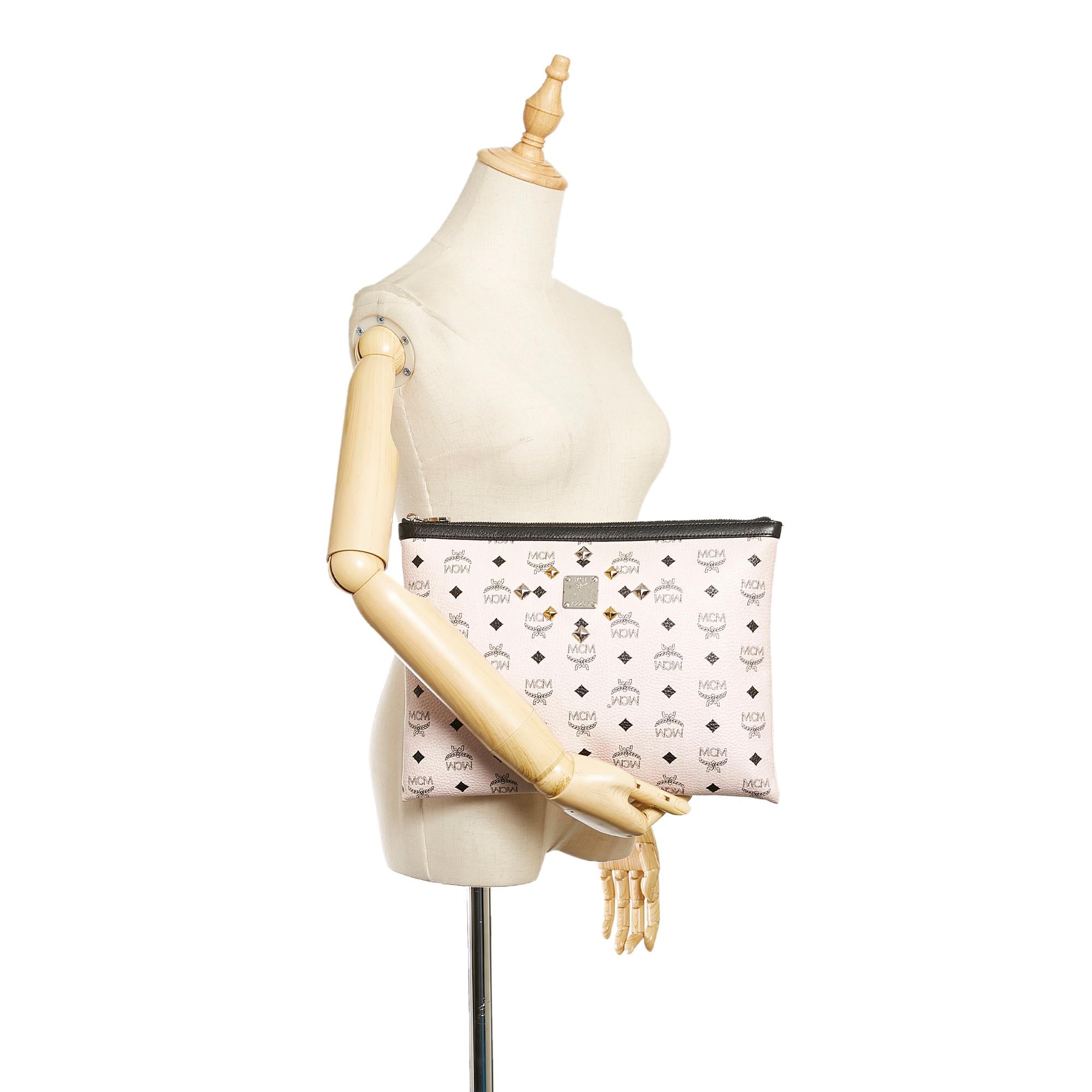 MCM Visetos Leather Clutch (SHG-27508)