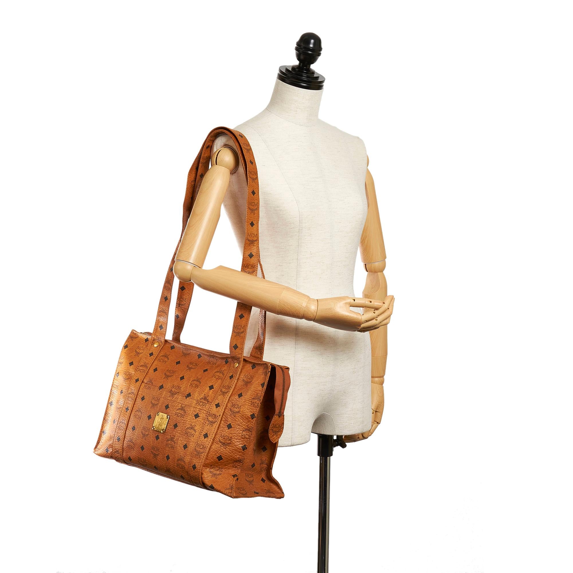 MCM Visetos Leather Shoulder Bag (SHG-29037)