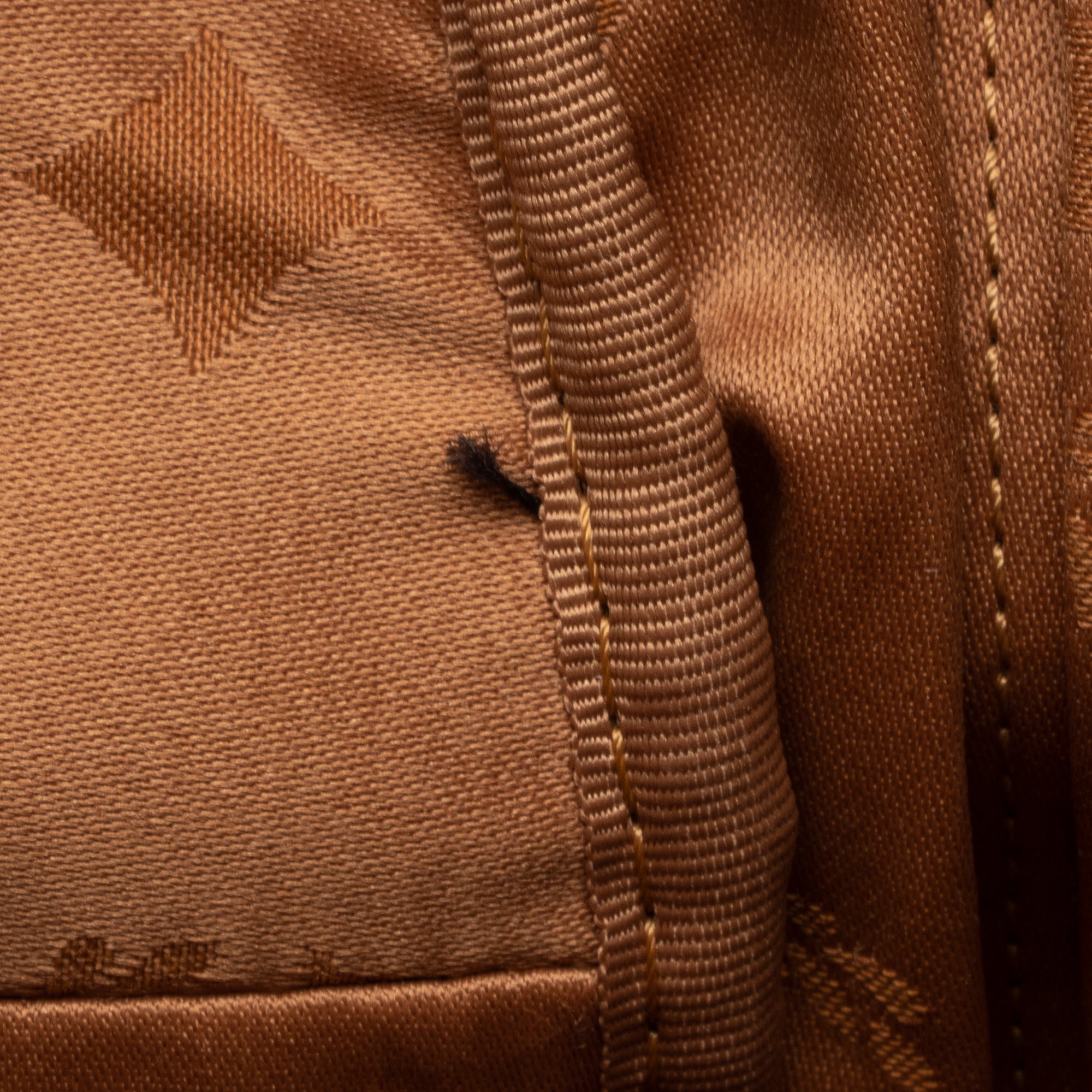 MCM Visetos Bi-Color Stark Stud Medium Backpack (SHF-23796)