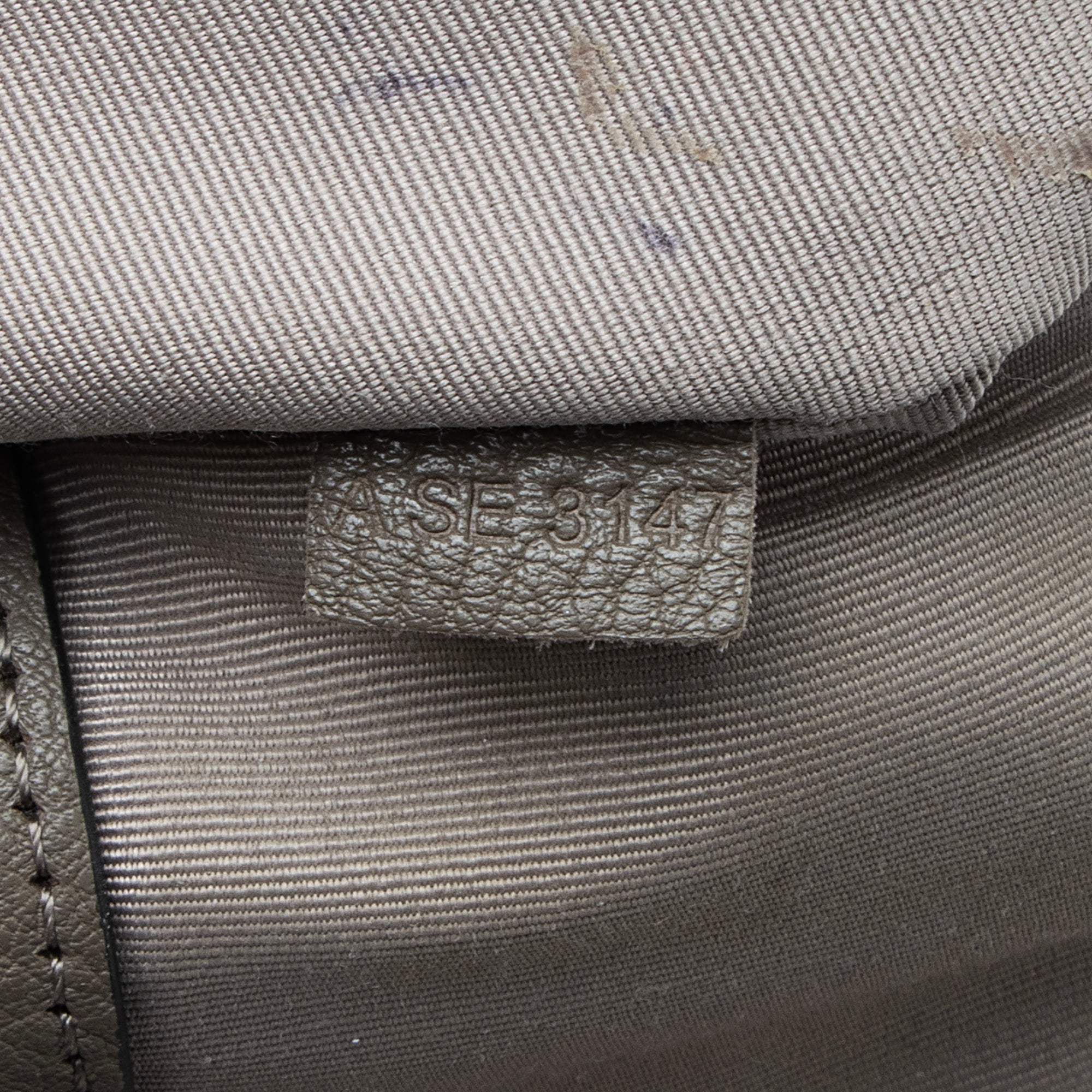 Marc Jacobs Leather Recruit Nomad Shoulder Bag (SHF-23145)