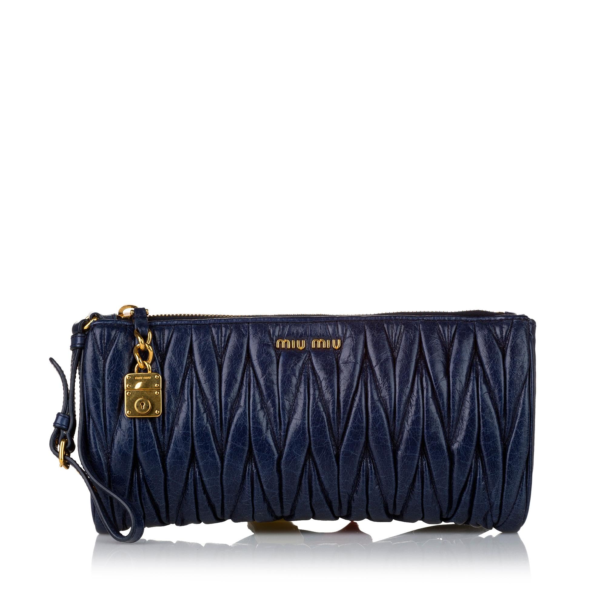 Miu Miu Matelasse Leather Clutch (SHG-31612)