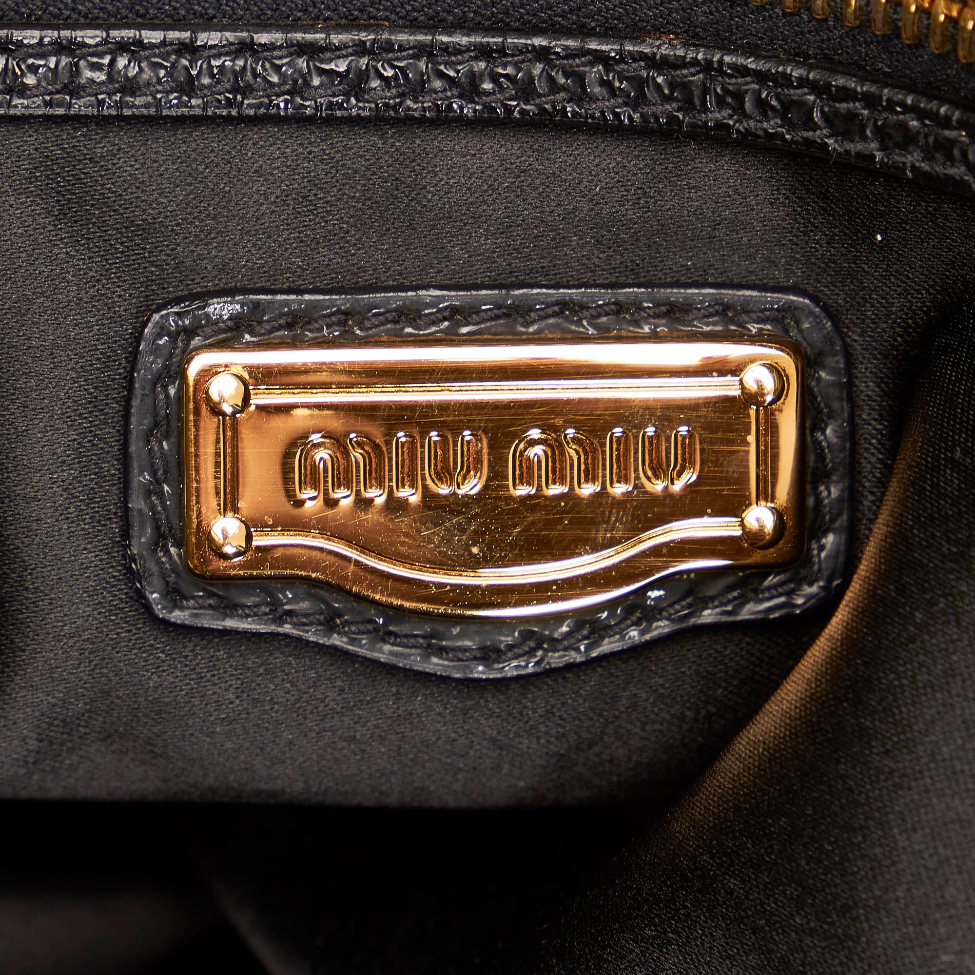 Miu Miu Matelasse Patent Leather Handbag (SHG-30085)