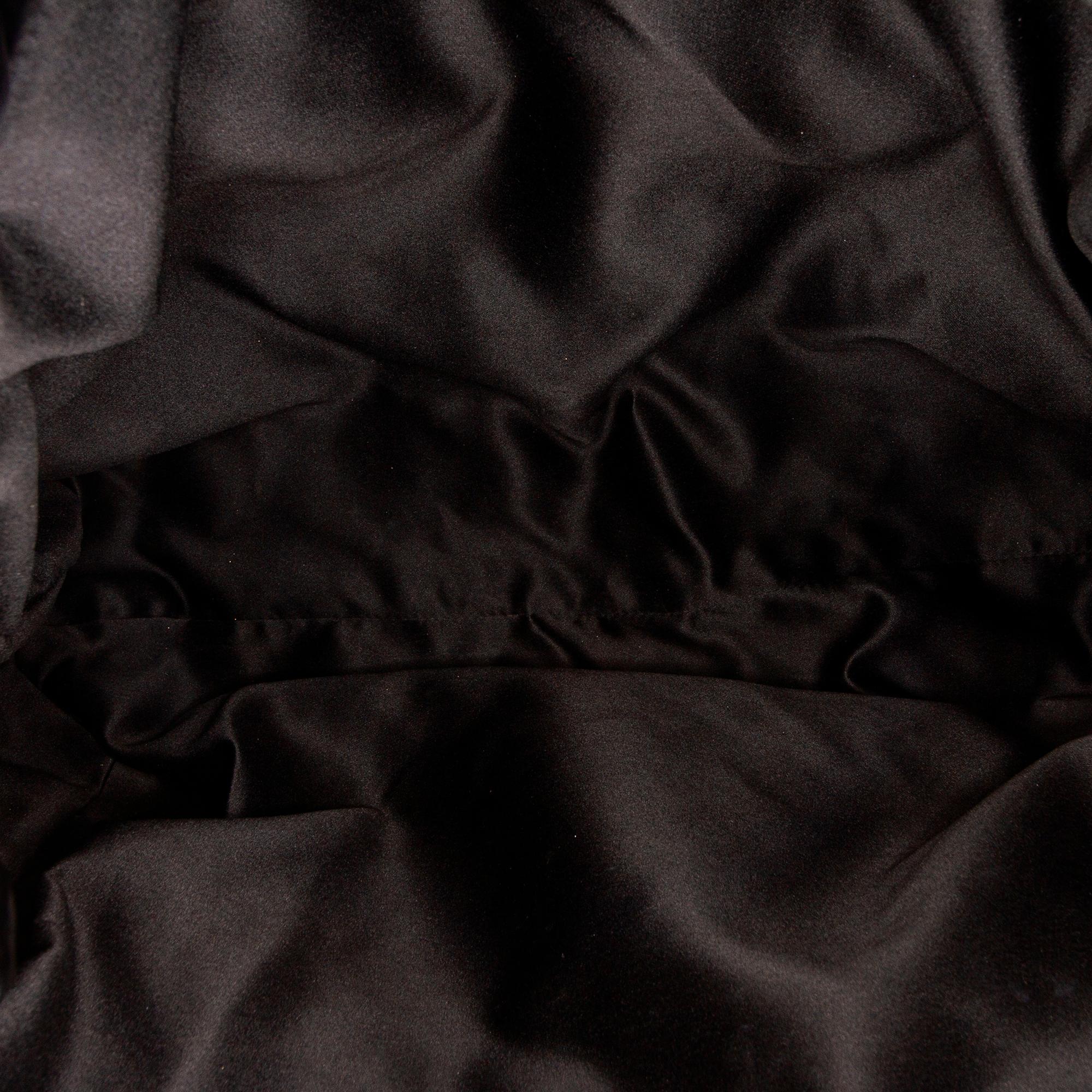 Miu Miu Matelasse Patent Leather Tote Bag (SHG-23356)