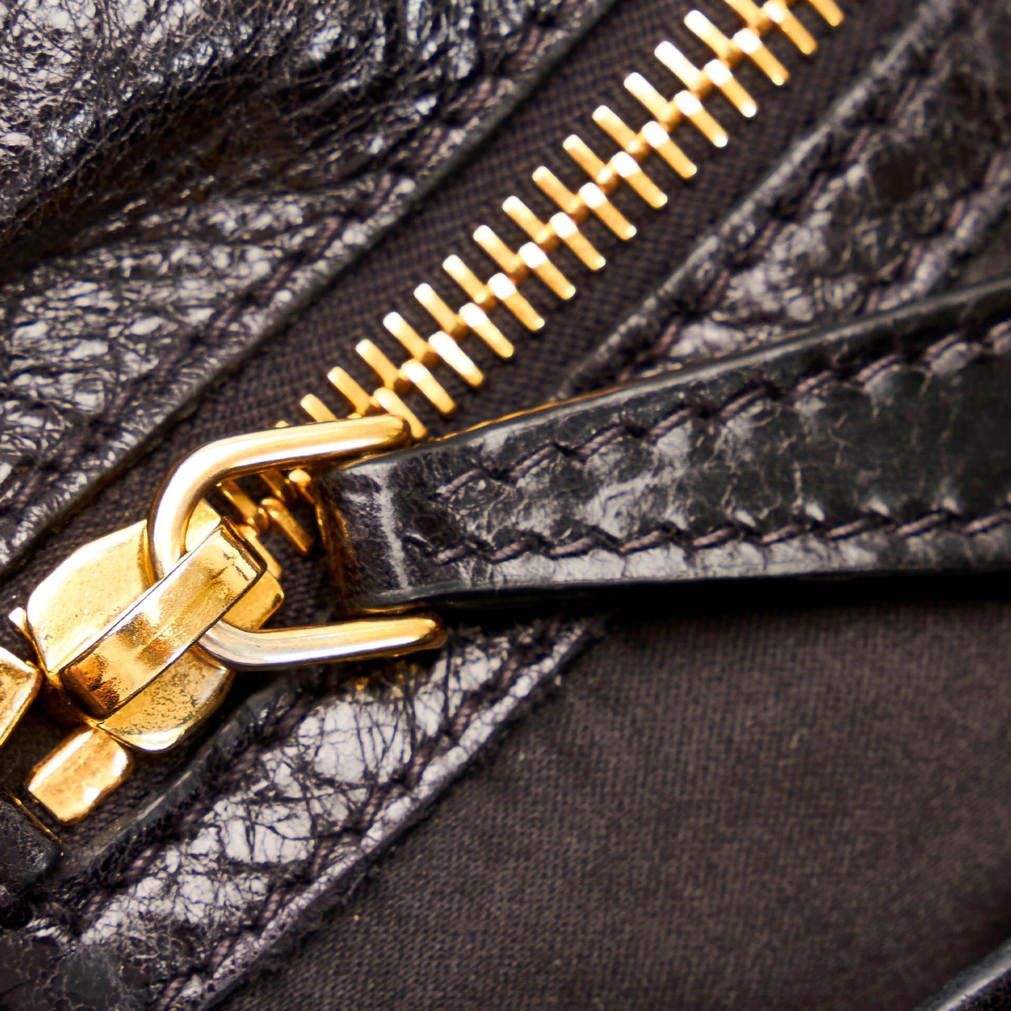 Miu Miu Vitello Shine Tote Bag (SHG-30867)