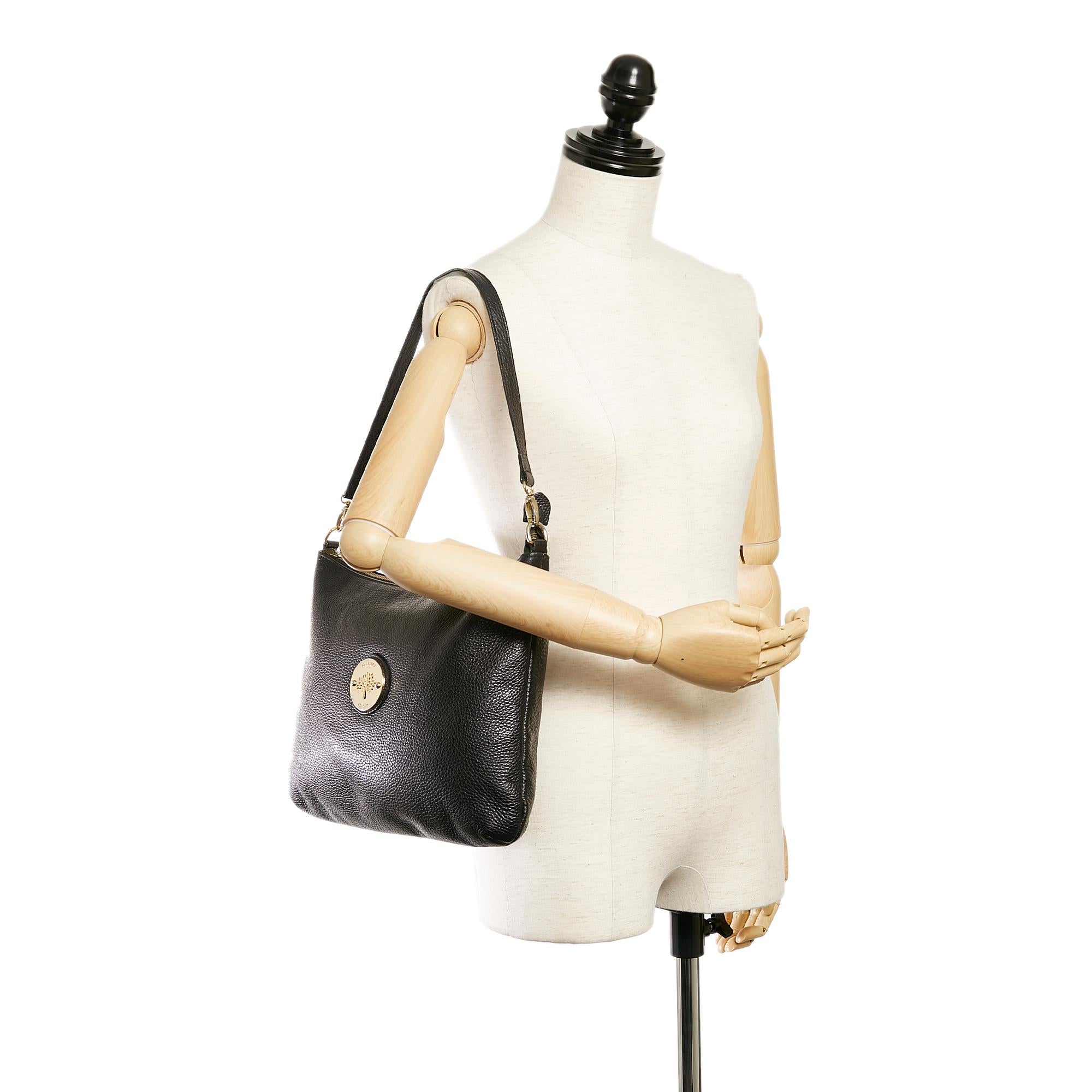 Mulberry Leather Shoulder Bag (SHG-27641)