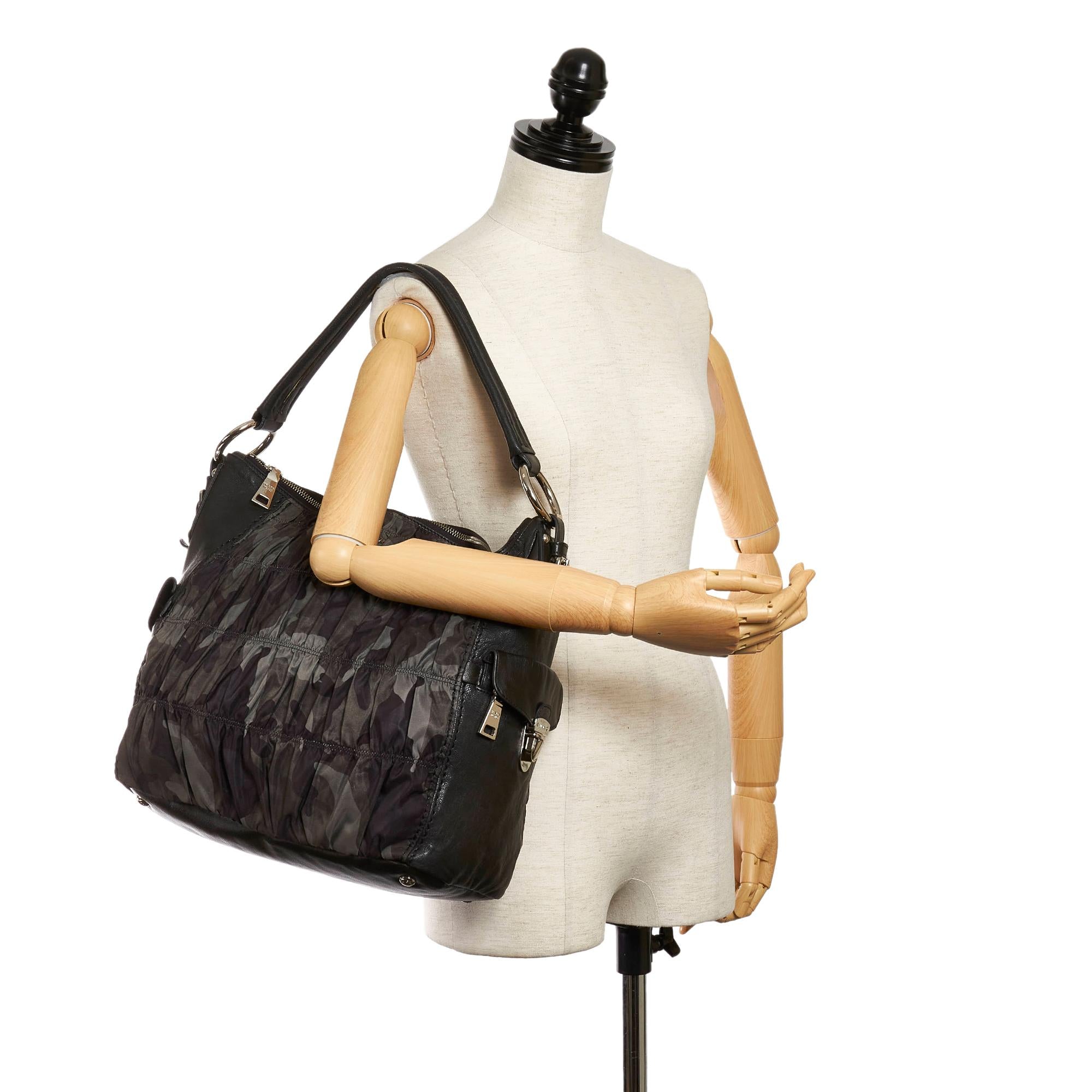 Prada Camouflage Tessuto Gaufre Tote Bag (SHG-29200)