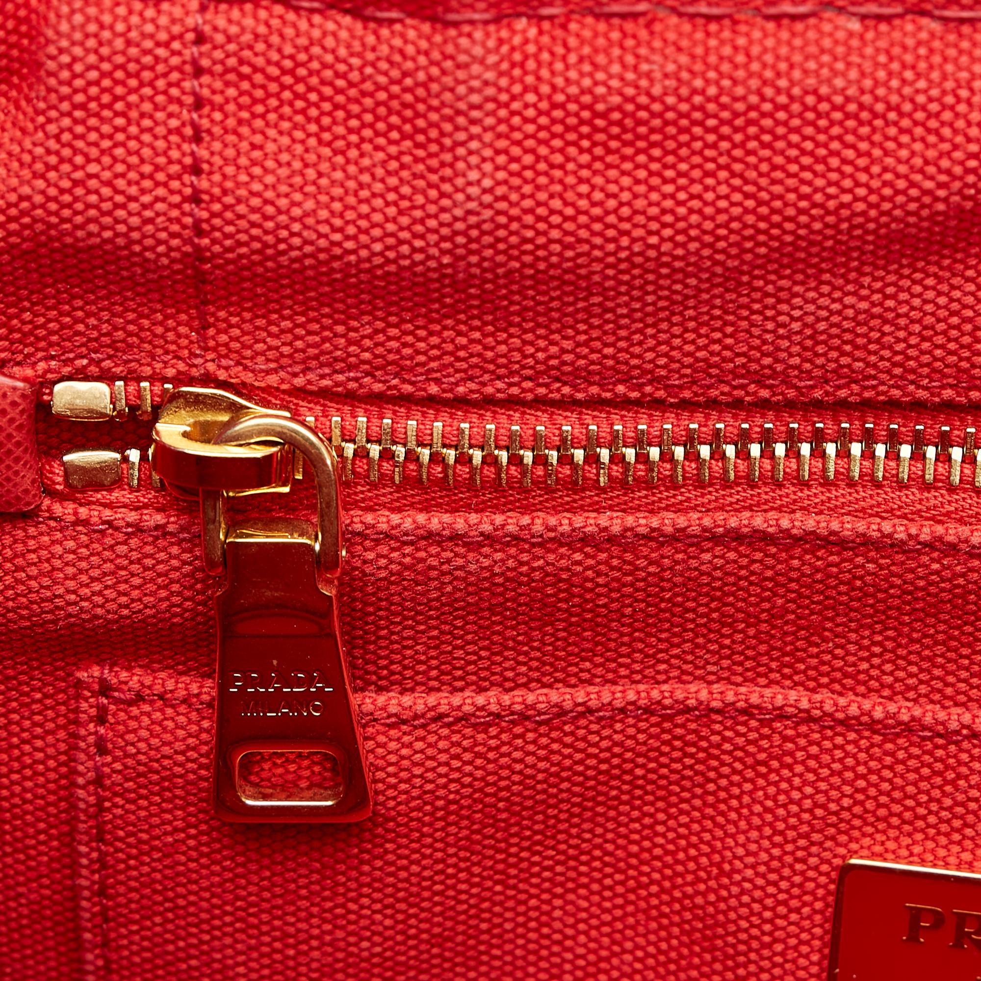 Prada Canapa Logo Satchel (SHG-26917)