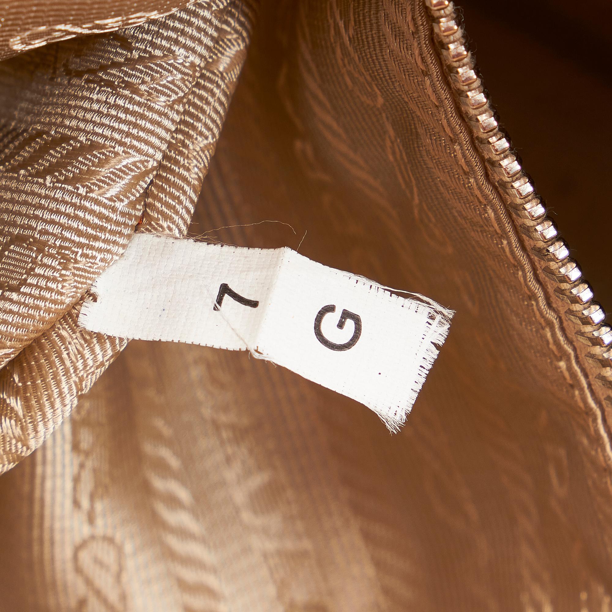 Prada Canvas Shoulder Bag (SHG-26816)