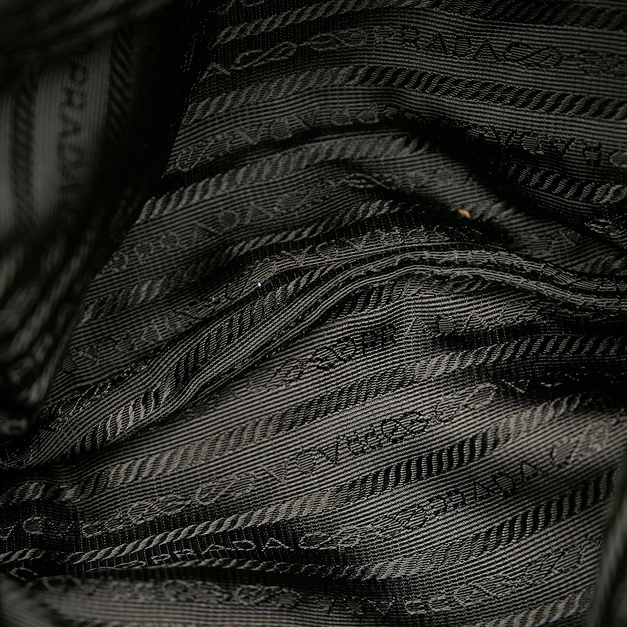 Prada Canvas Tote Bag (SHG-24828)