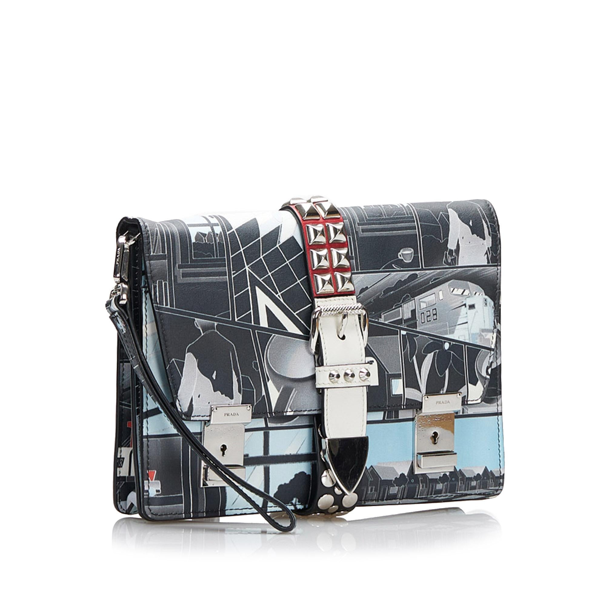 Prada Comic Print Studded Elektra Clutch (SHG-nJLm2I)